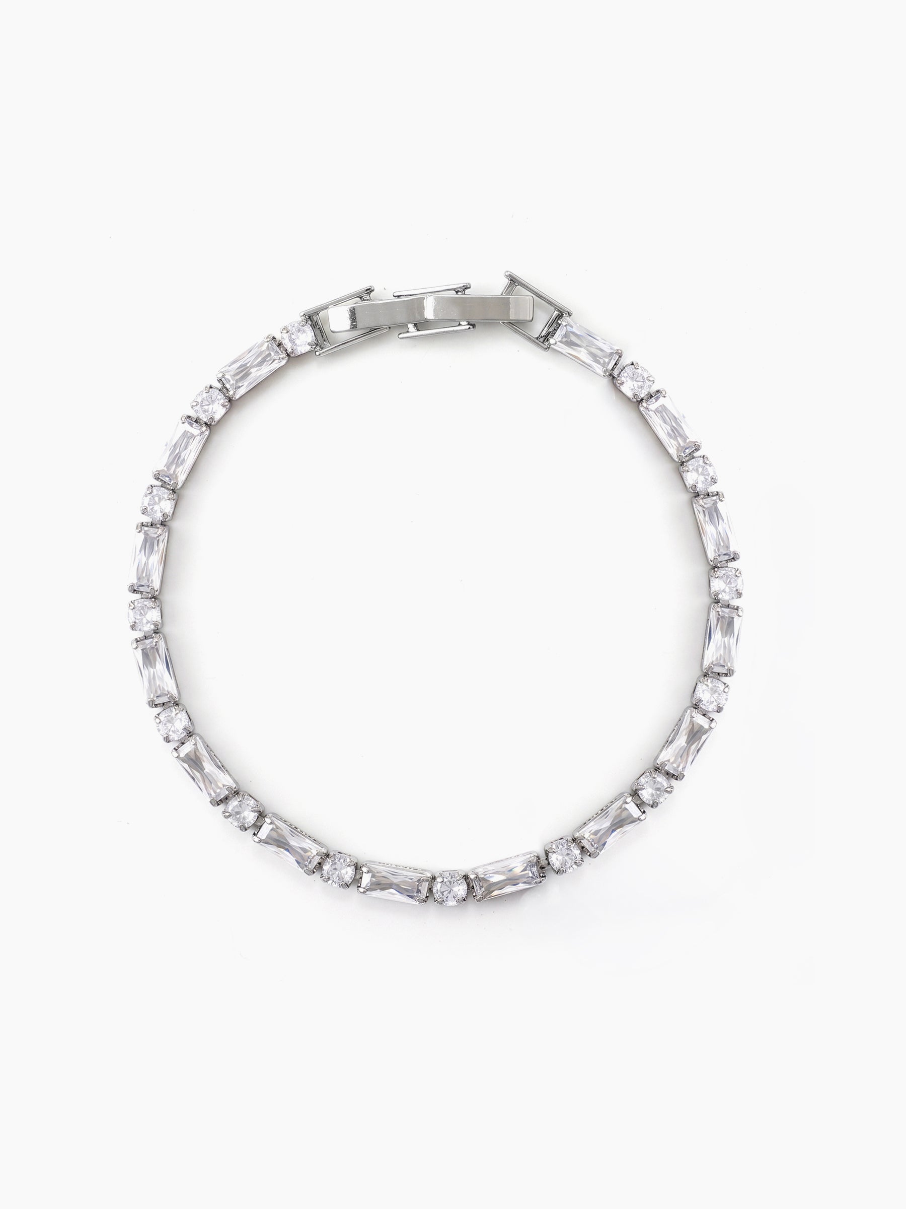 Aahir Diamond Solitaire Silver Rakhi