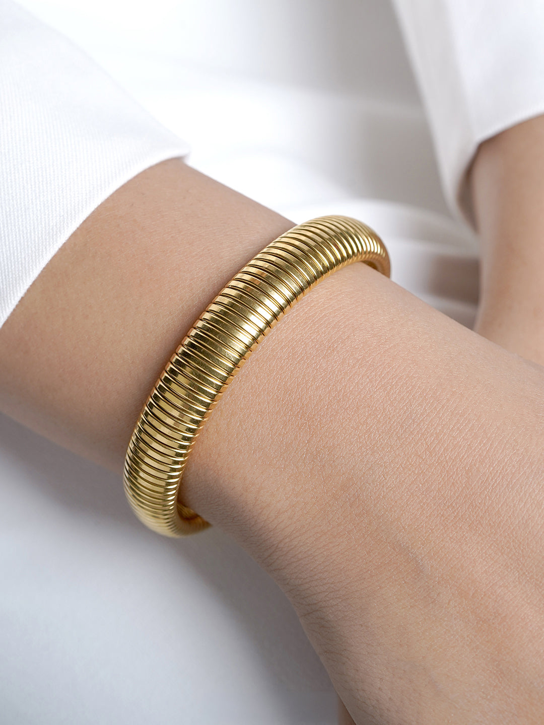 Abby Ribbed Bangle 18K Gold Plated Women's Band Bracelet