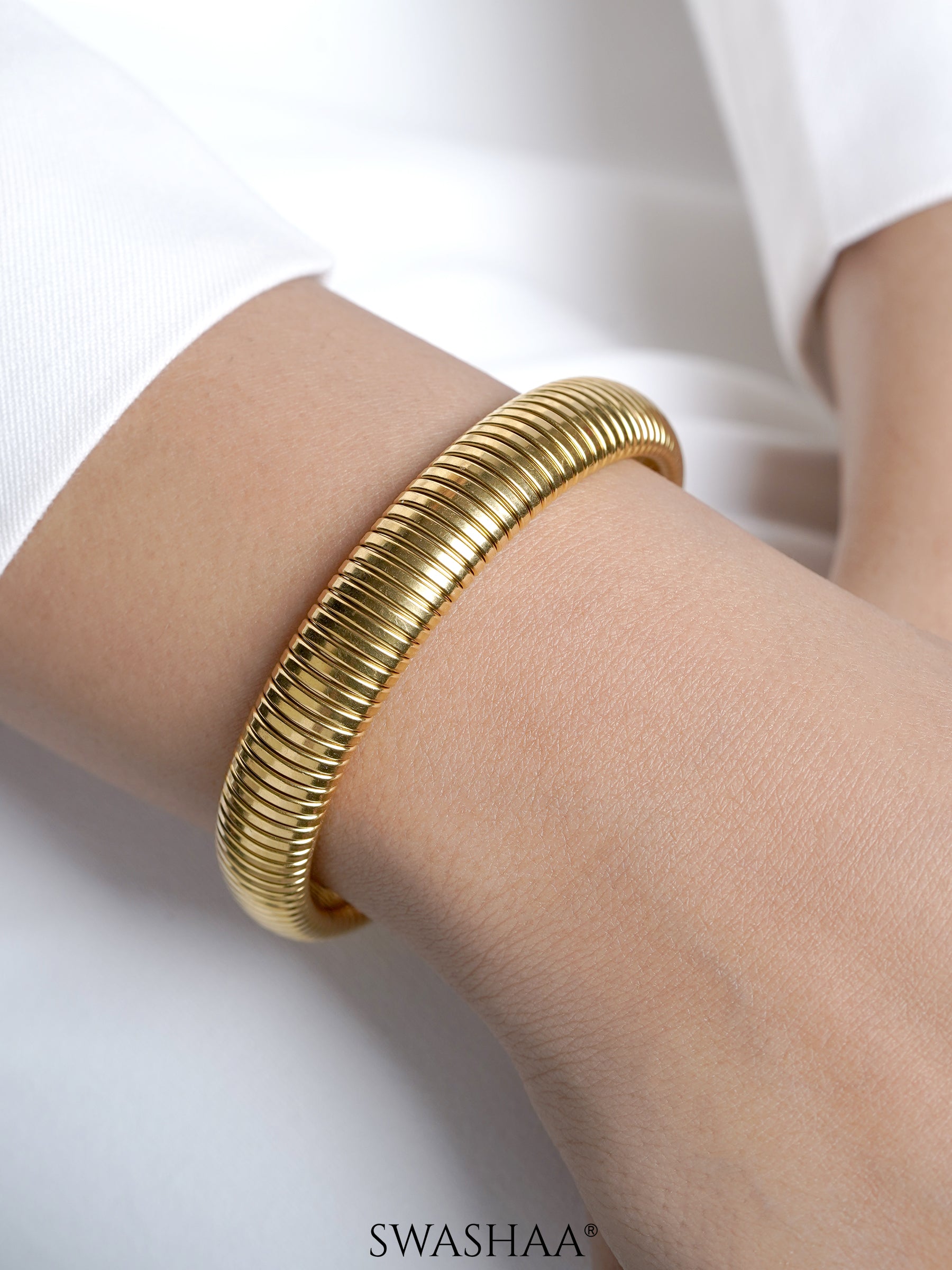 Abby Ribbed Bangle 18K Gold Plated Bracelet