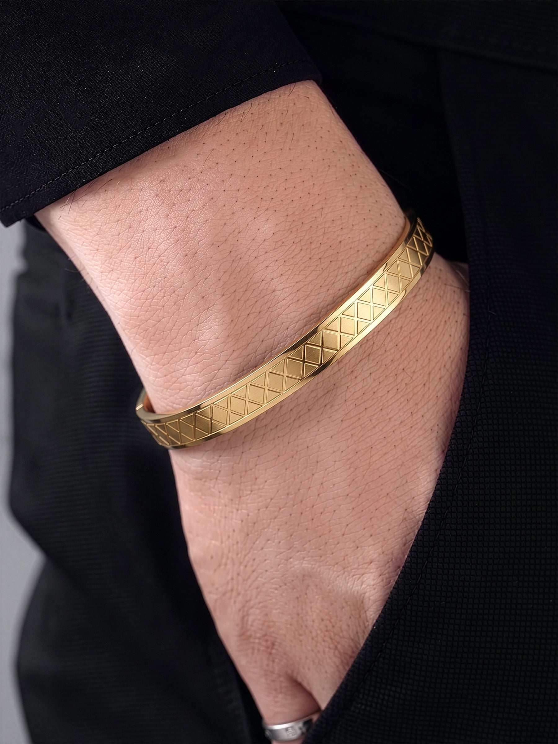Adrin Geometric Triangle Texture 18K Gold Plated Men's Solid Band Bracelet