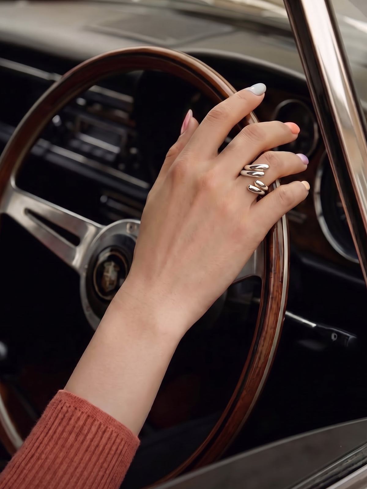 Aella Fluid Spiral Wrap Silver Ring