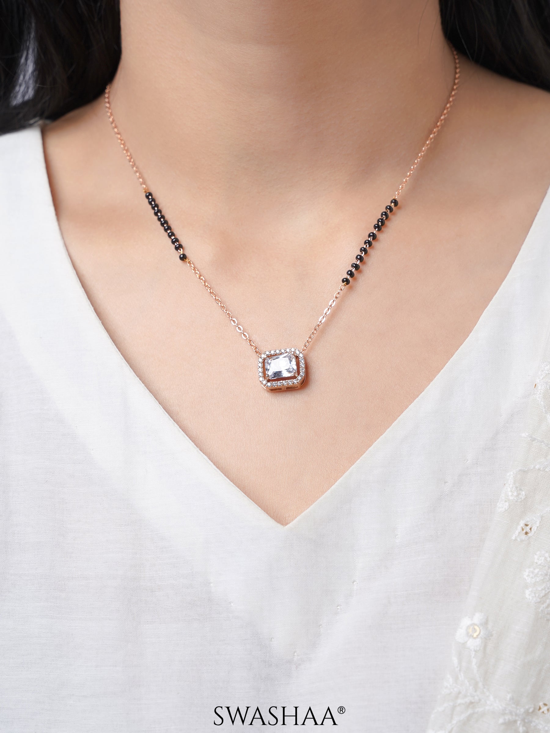 Anisa Diamond Rectangle Solitaire Halo Rosegold Mangalsutra