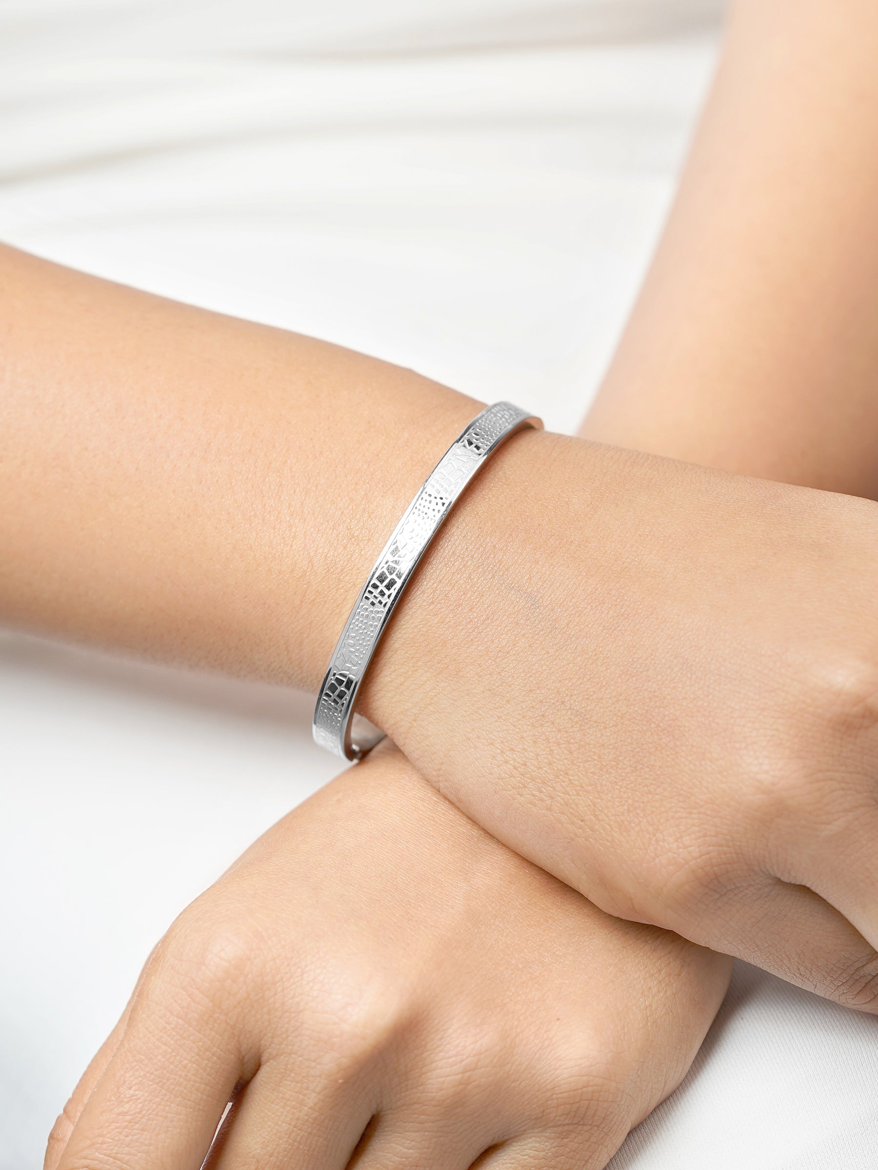 Anthony Minimal Textured Silver Bracelet
