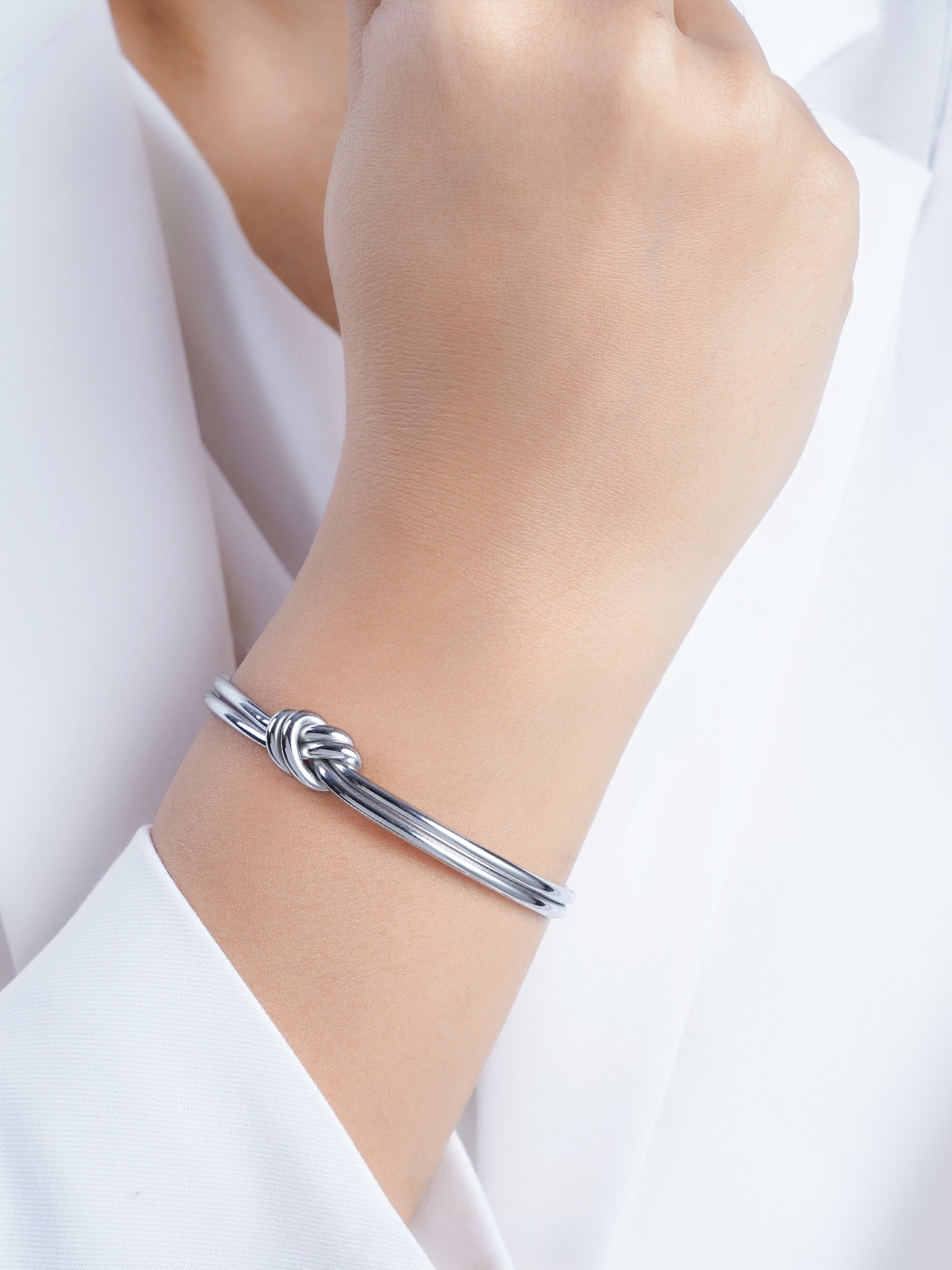 Arlen Knot Cuff Silver Bracelet