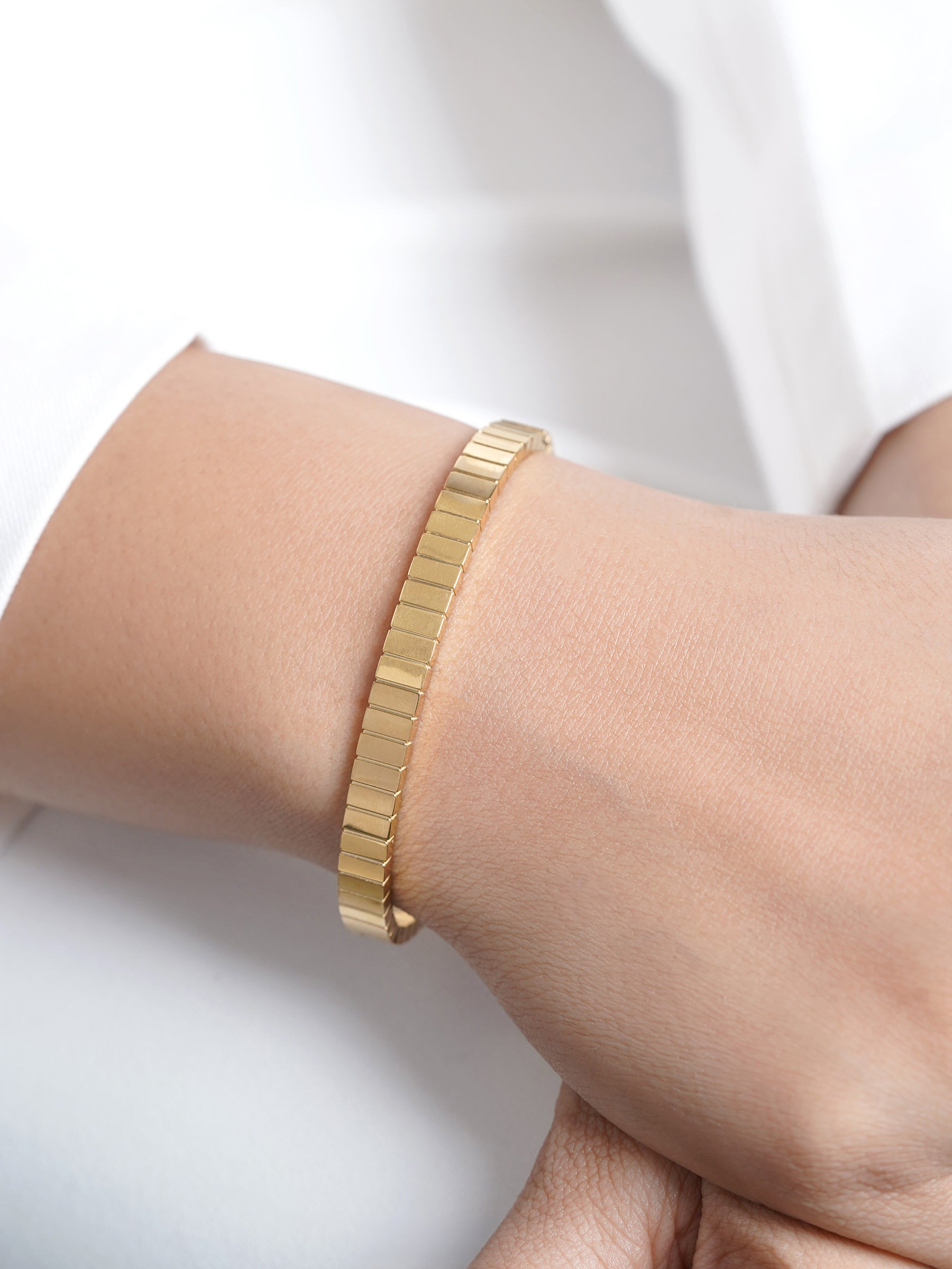 Aurelith Ribbed 18K Gold Plated Kada Band Bracelet