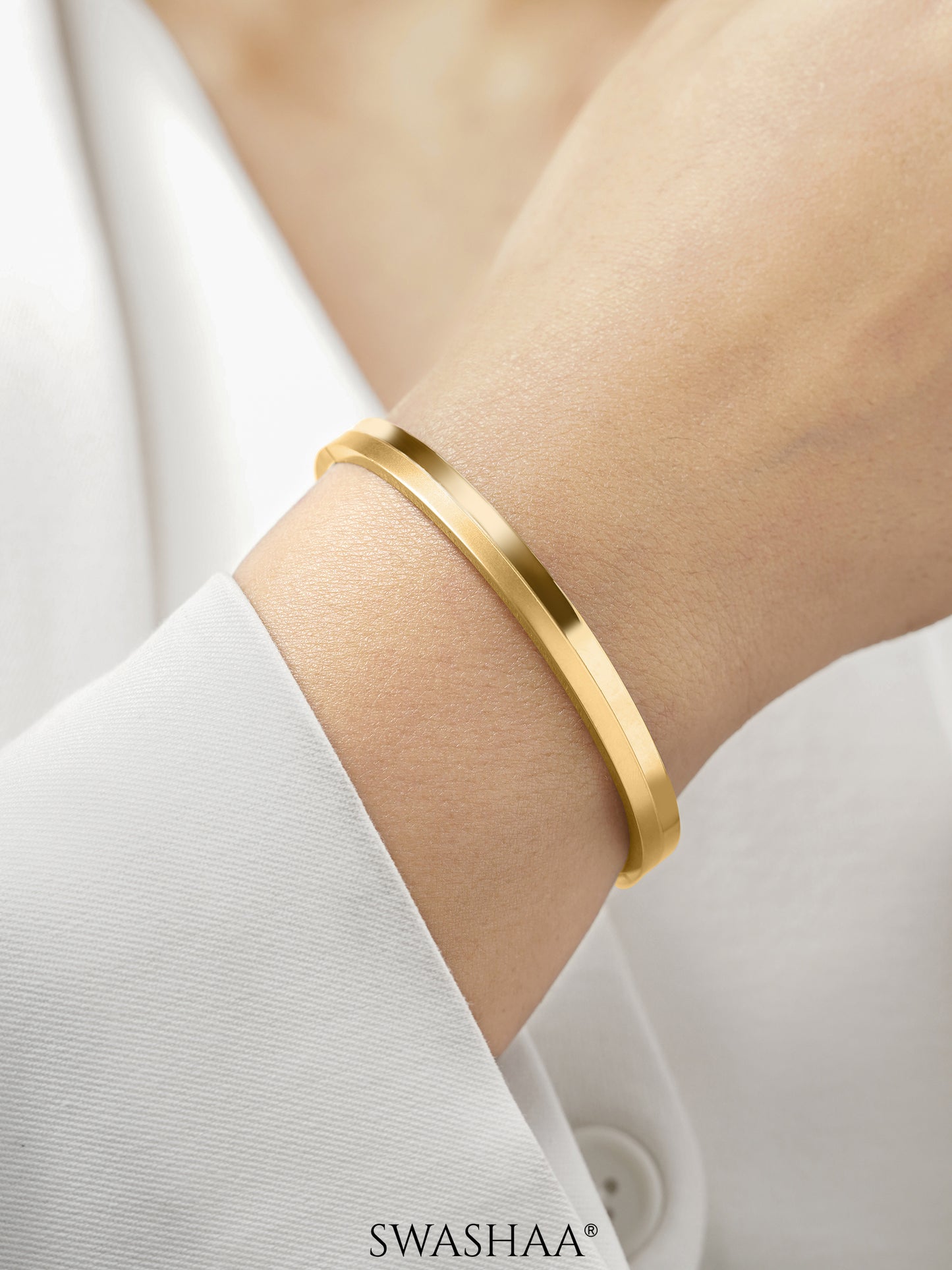 Benjomia Dual Finish 18K Gold Plated Bracelet