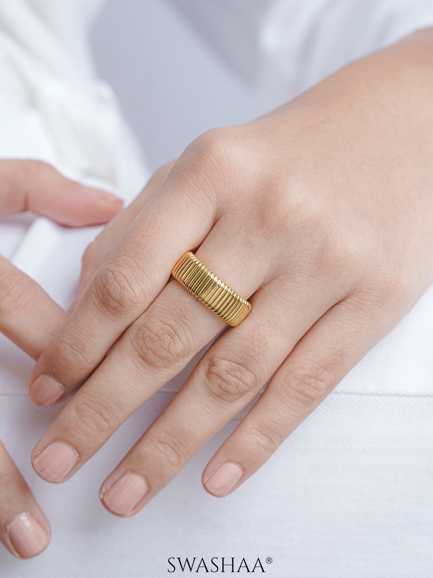 Abby Ribbed Ring