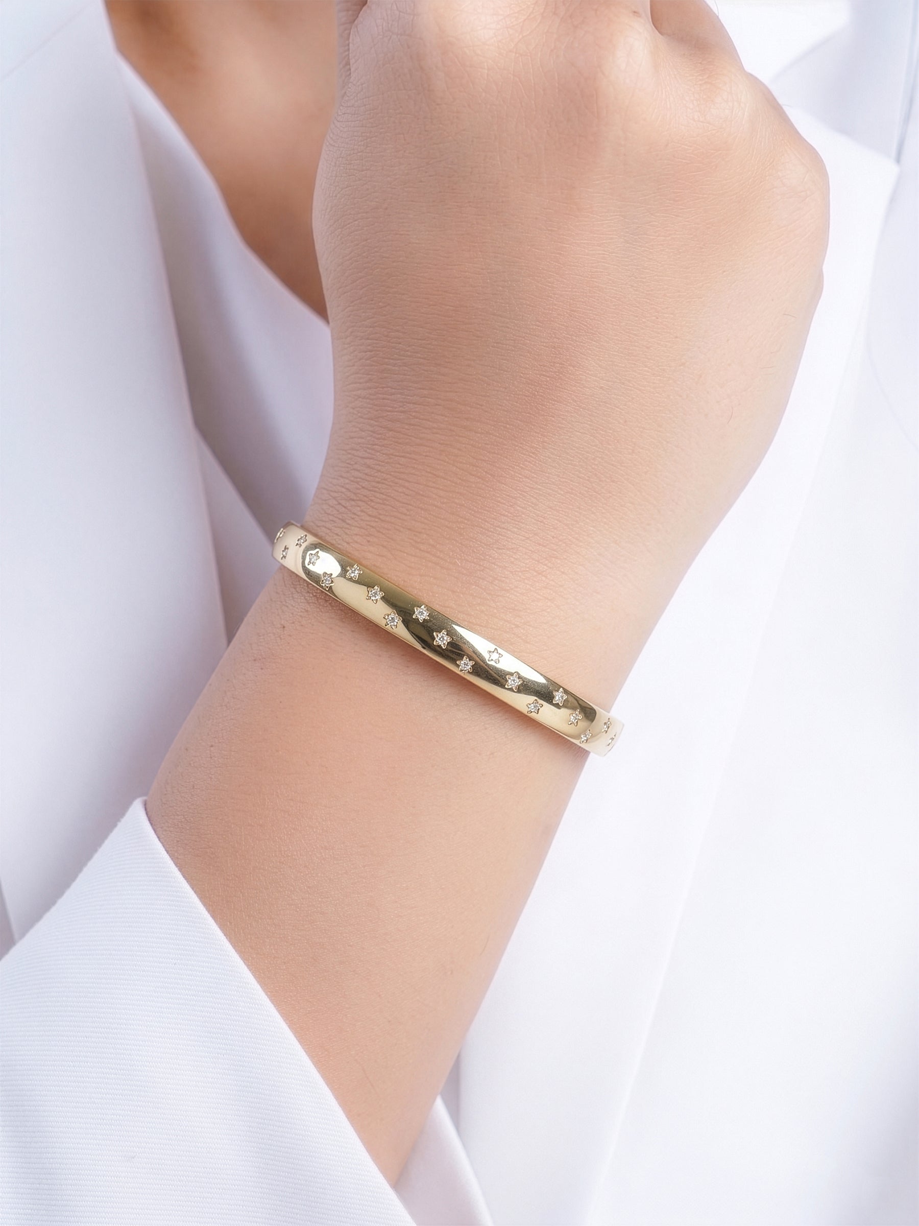 Corissa Diamond 18K Gold Plated Women's Band Bracelet - Swashaa
