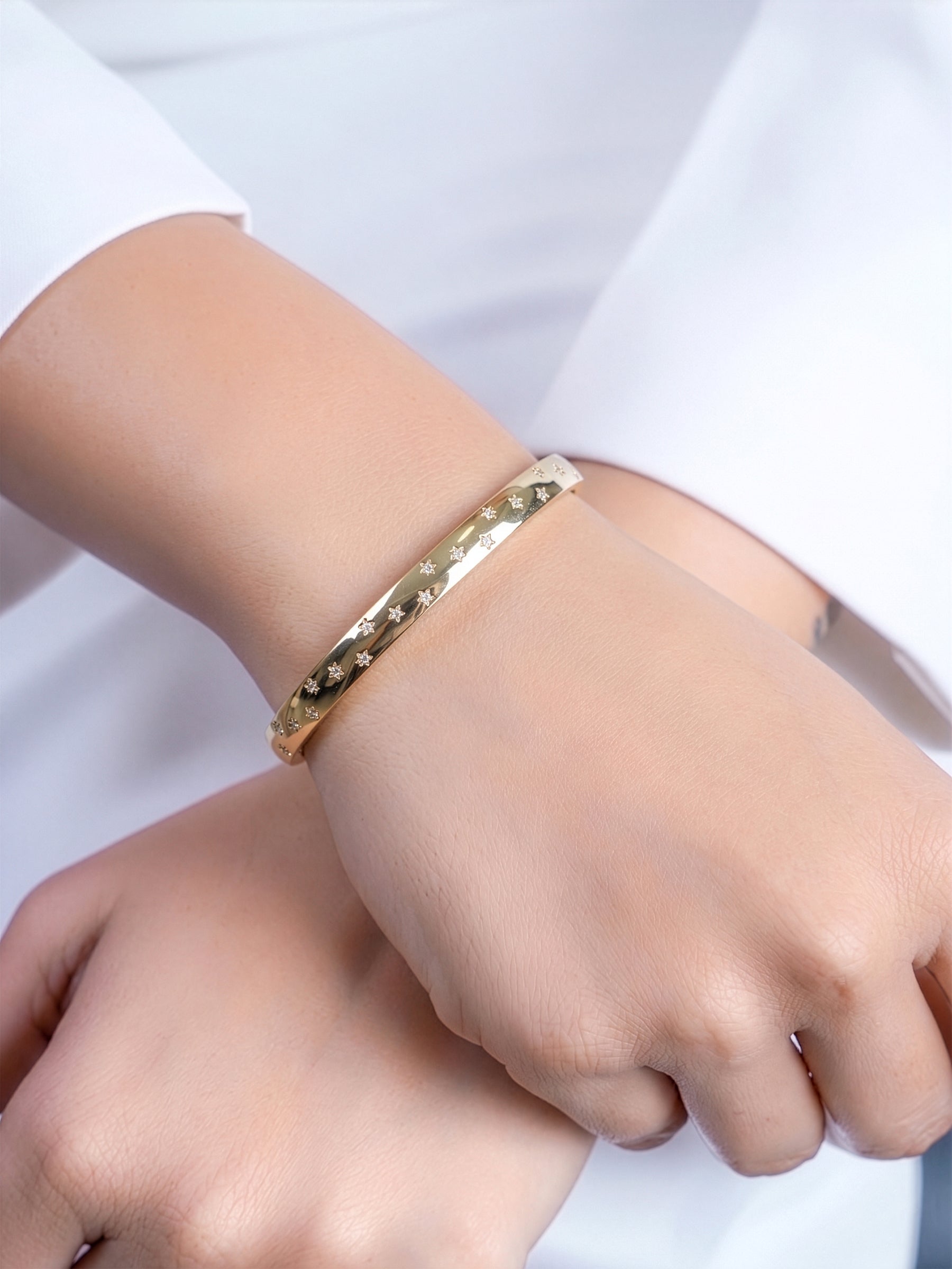 Corissa Diamond 18K Gold Plated Women's Band Bracelet - Swashaa