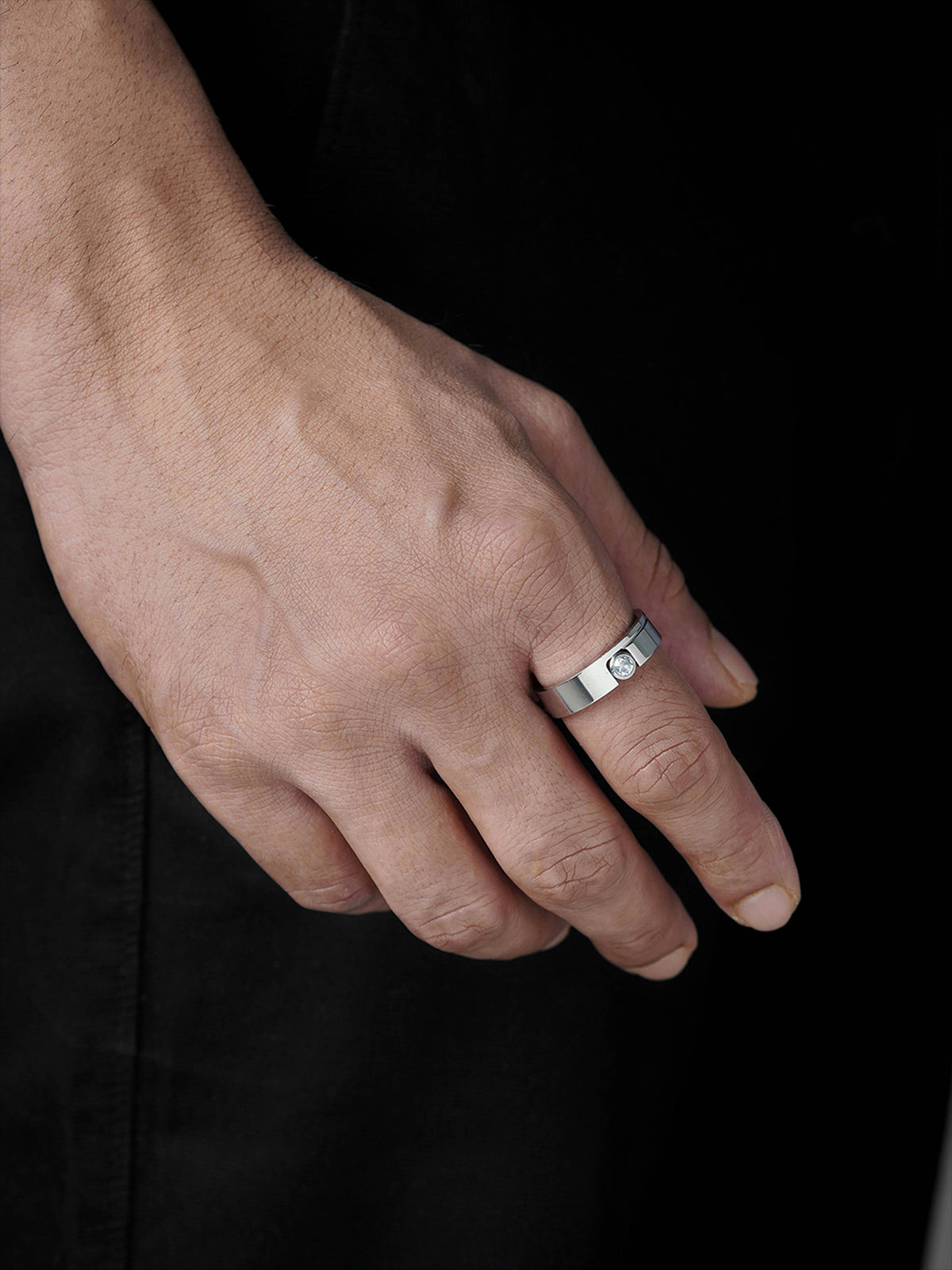 Cyro Diamond Silver Men's Ring
