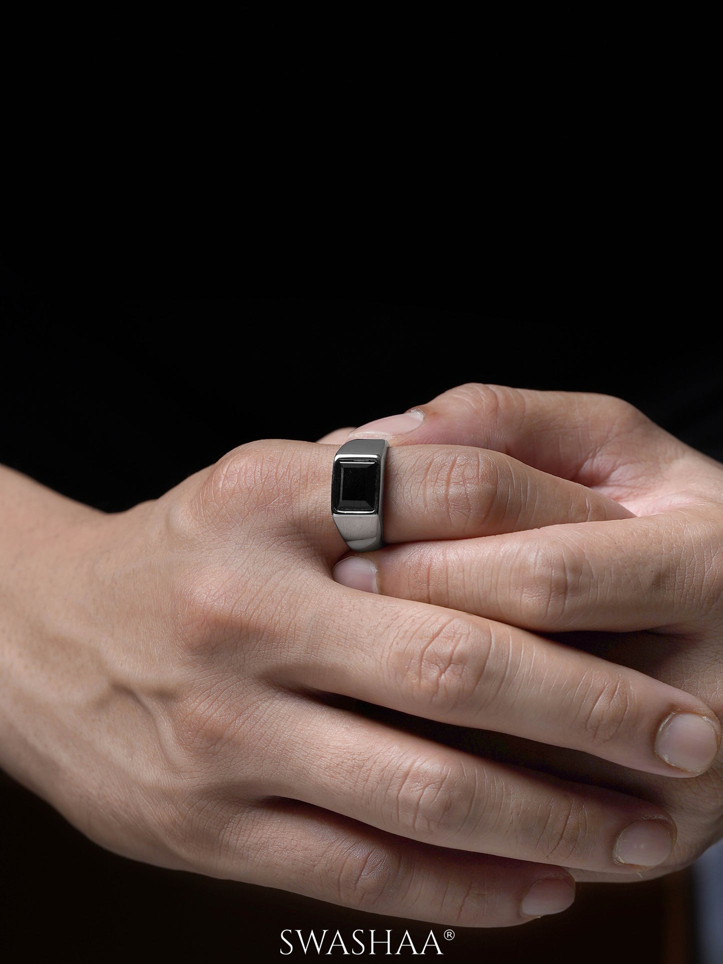 Daro Black Rectangular Stone Silver Signet Band Men's Ring