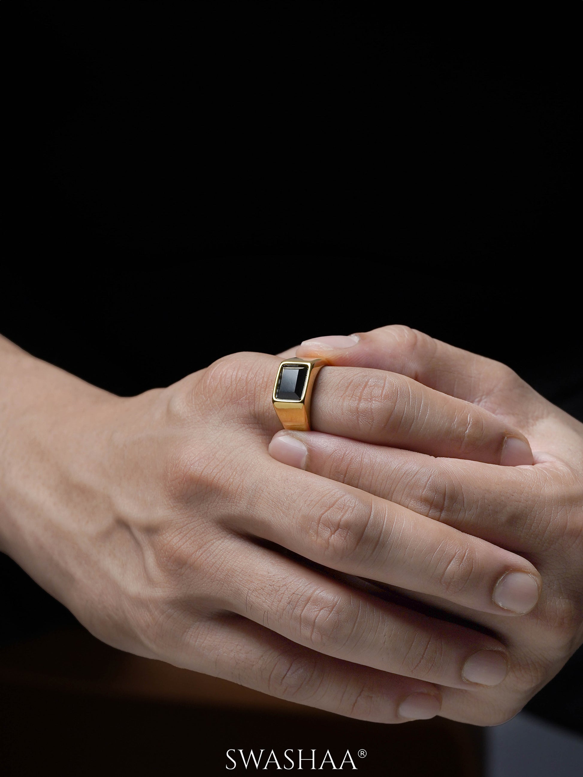 Daro Black Rectangular Stone 18K Gold Plated Signet Band Men's Ring