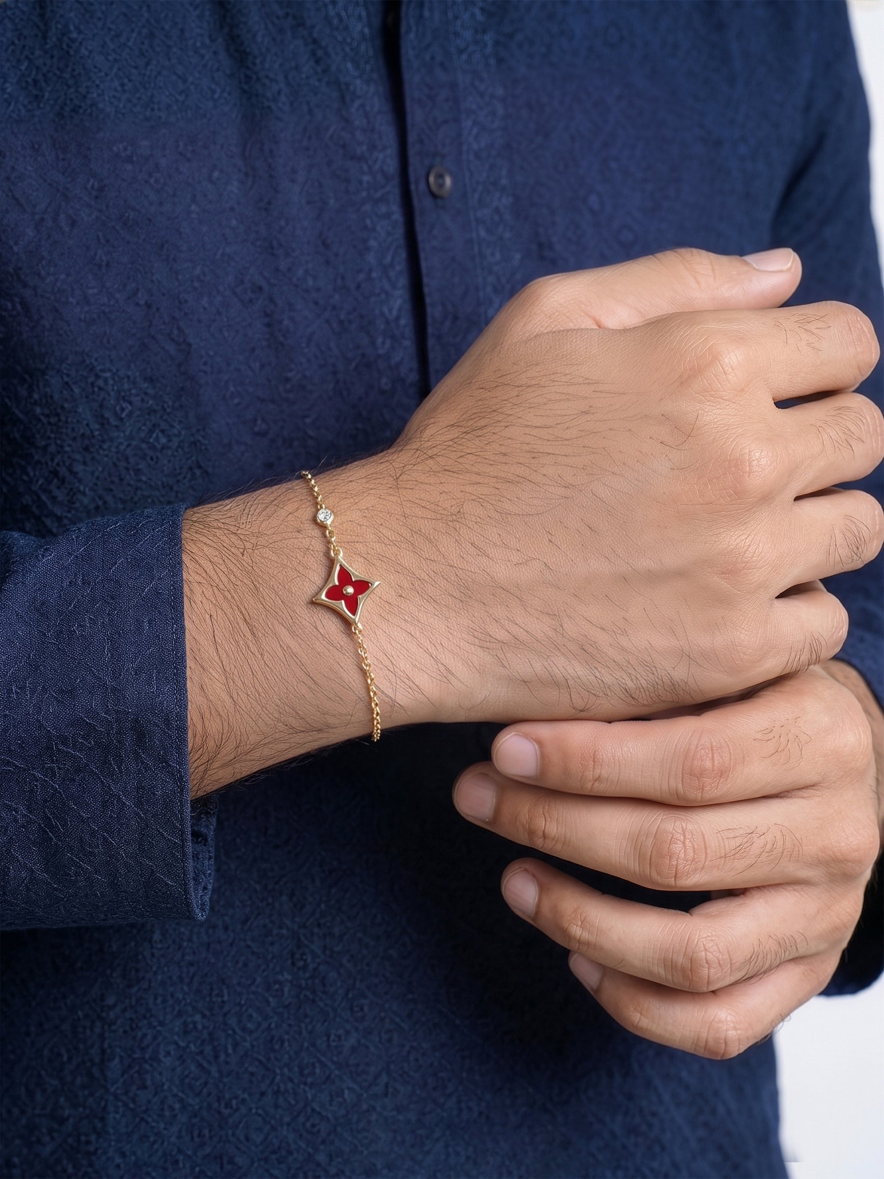 Ekansh Clover 18K Gold Plated Rakhi