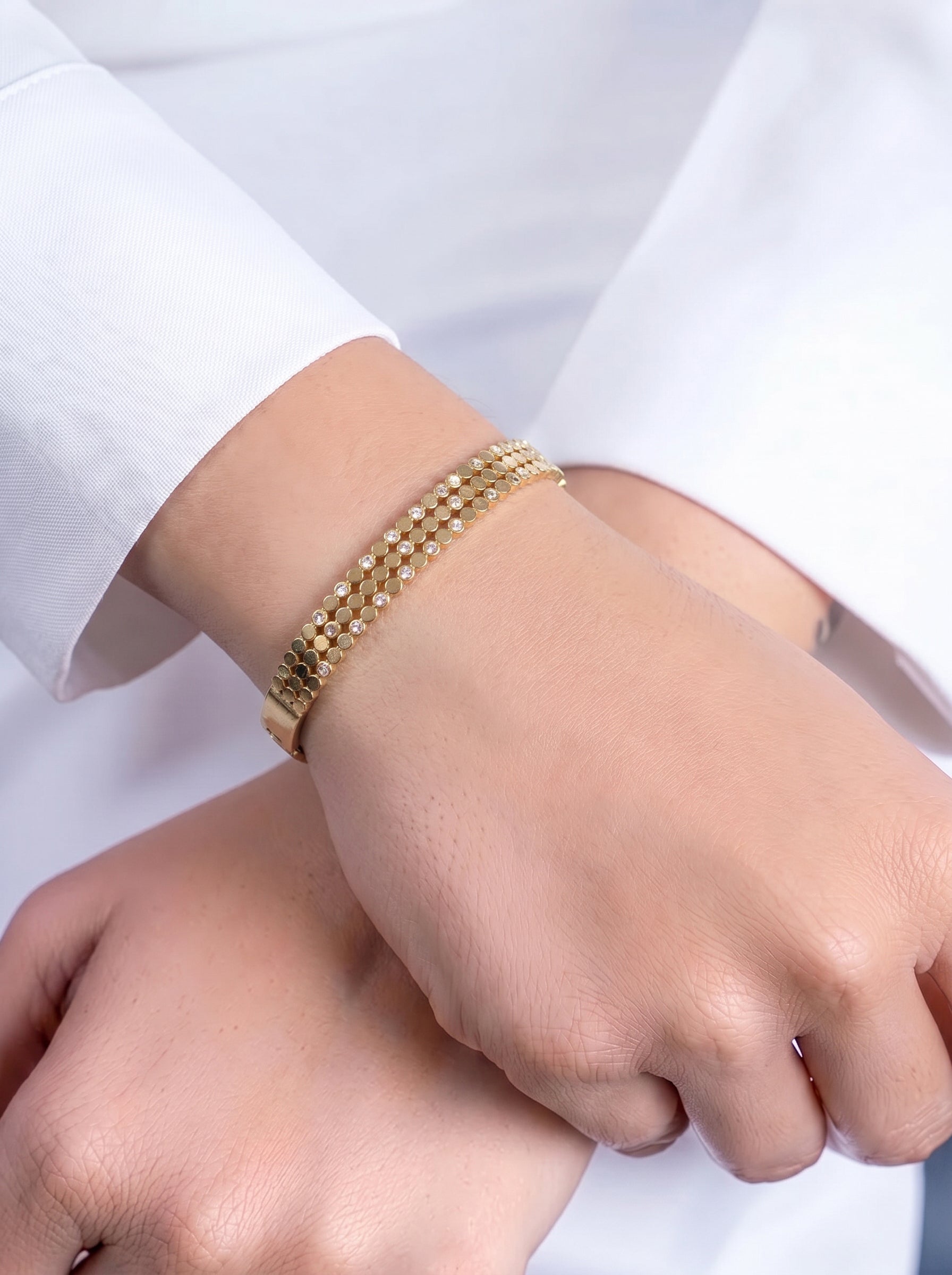 Elowra Dot Link Diamond Solitaire 18K Gold Plated Women's Solid Band Bracelet