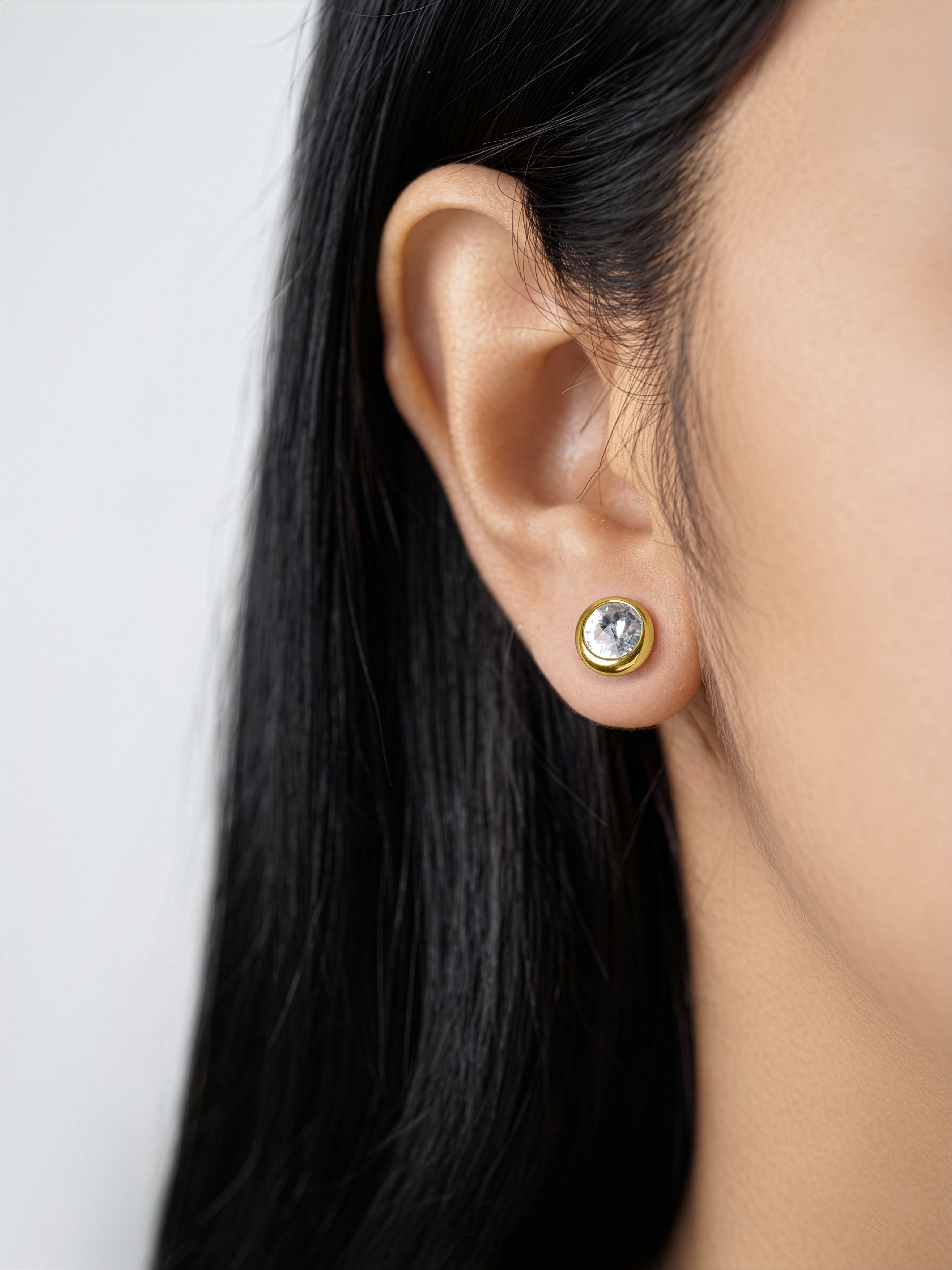 Emo Solitaire Diamond Stud 18K Gold Plated Women's Earrings