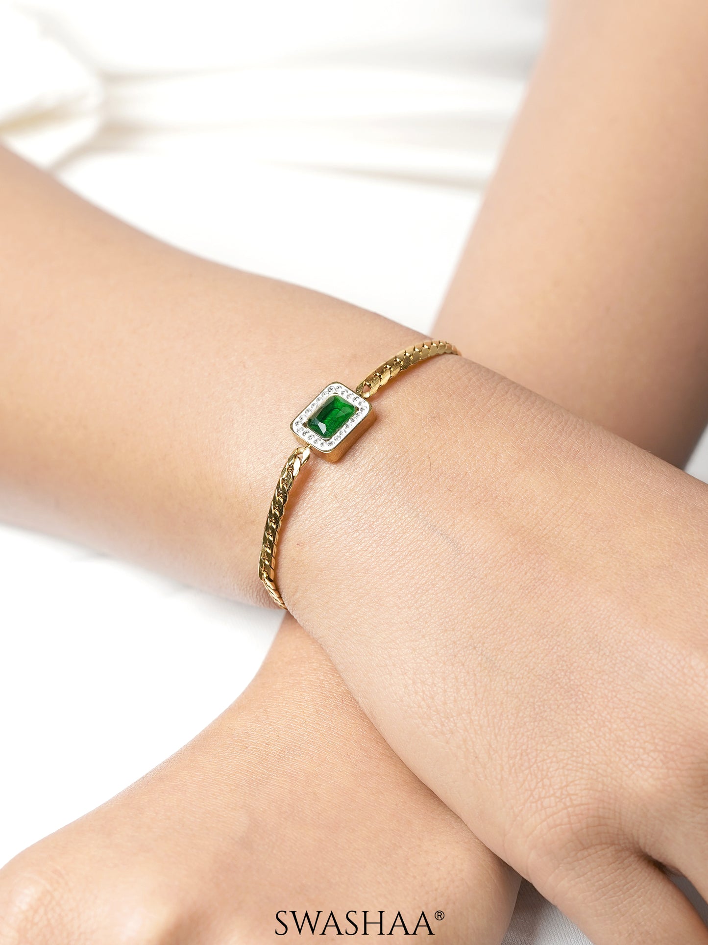 Erin Green Emarald 18K Gold Plated Loose Bracelet