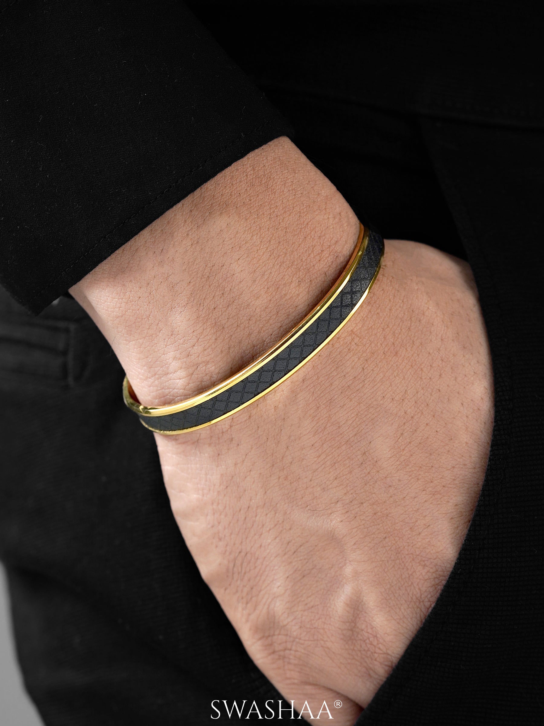 Fred Leather Teaxtured Strip 18K Gold Plated Men's Bracelet