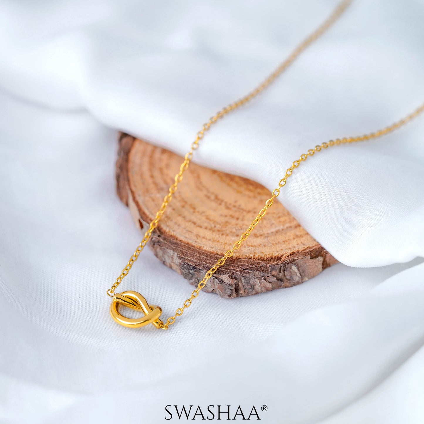 Gala Knot 18K Gold Plated Necklace