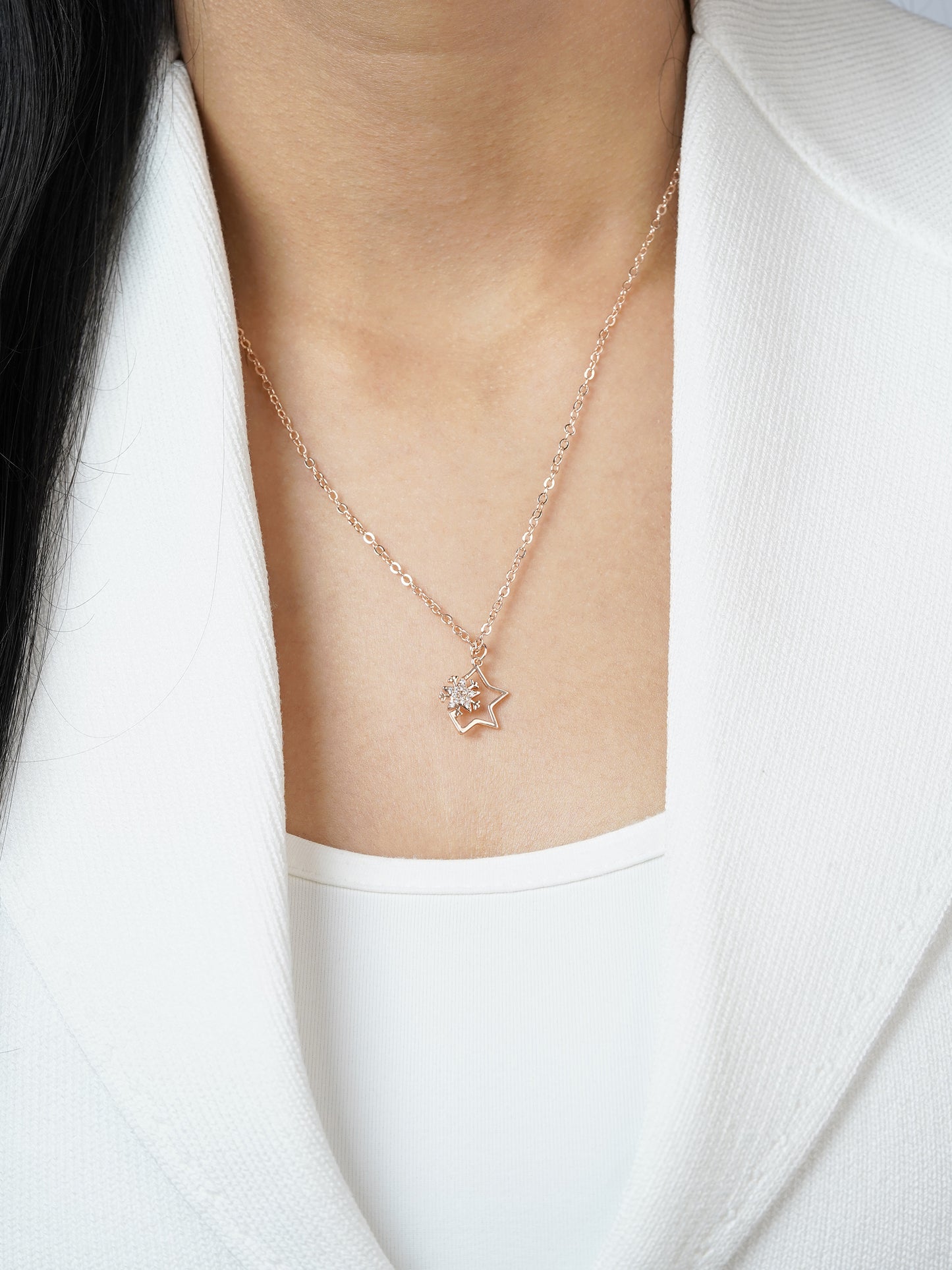 Halley Frozen Star Rosegold Plated Necklace