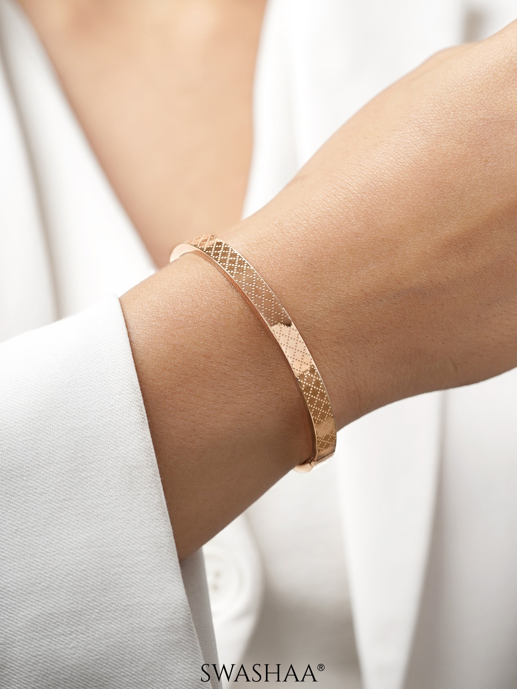 Ian Pattern Rosegold Plated Bracelet