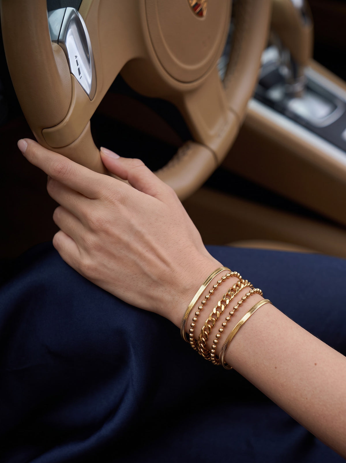 Janet Layered 18K Gold Plated Loose Snake Connel Chain Bracelet