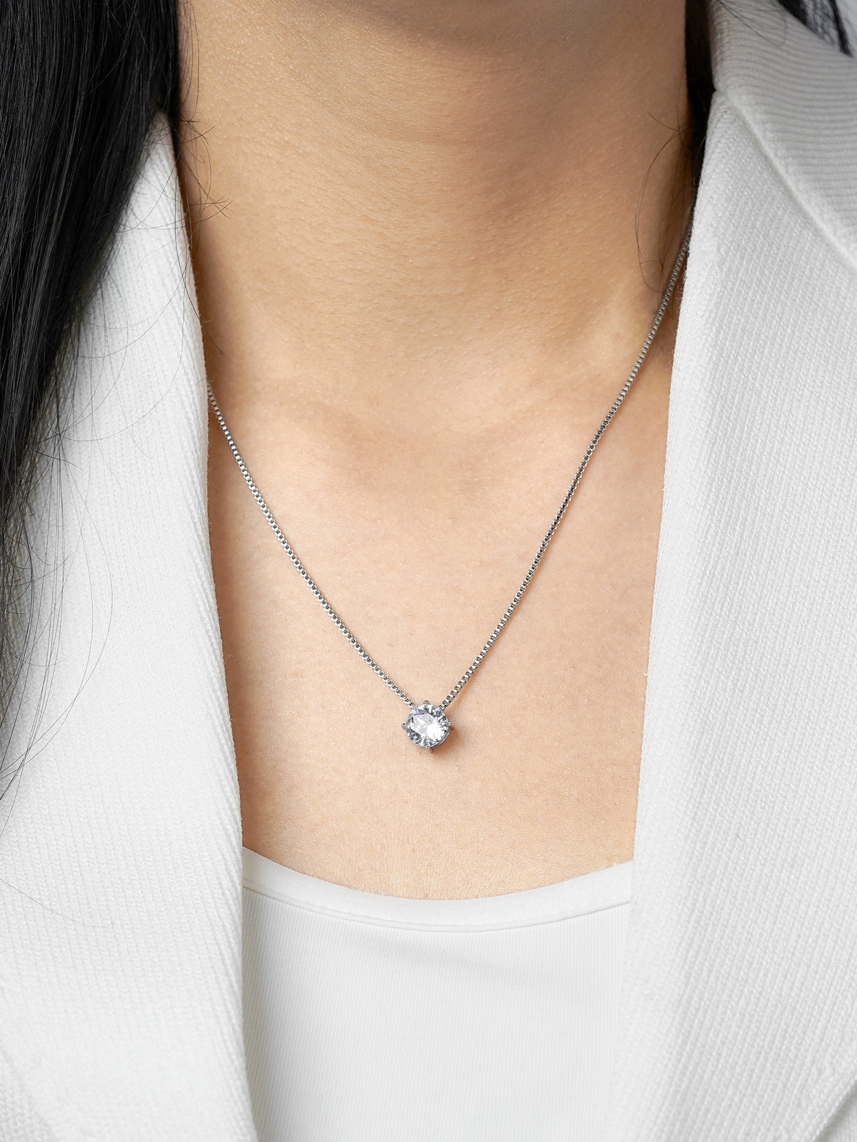 Juno Solitaire Silver Necklace