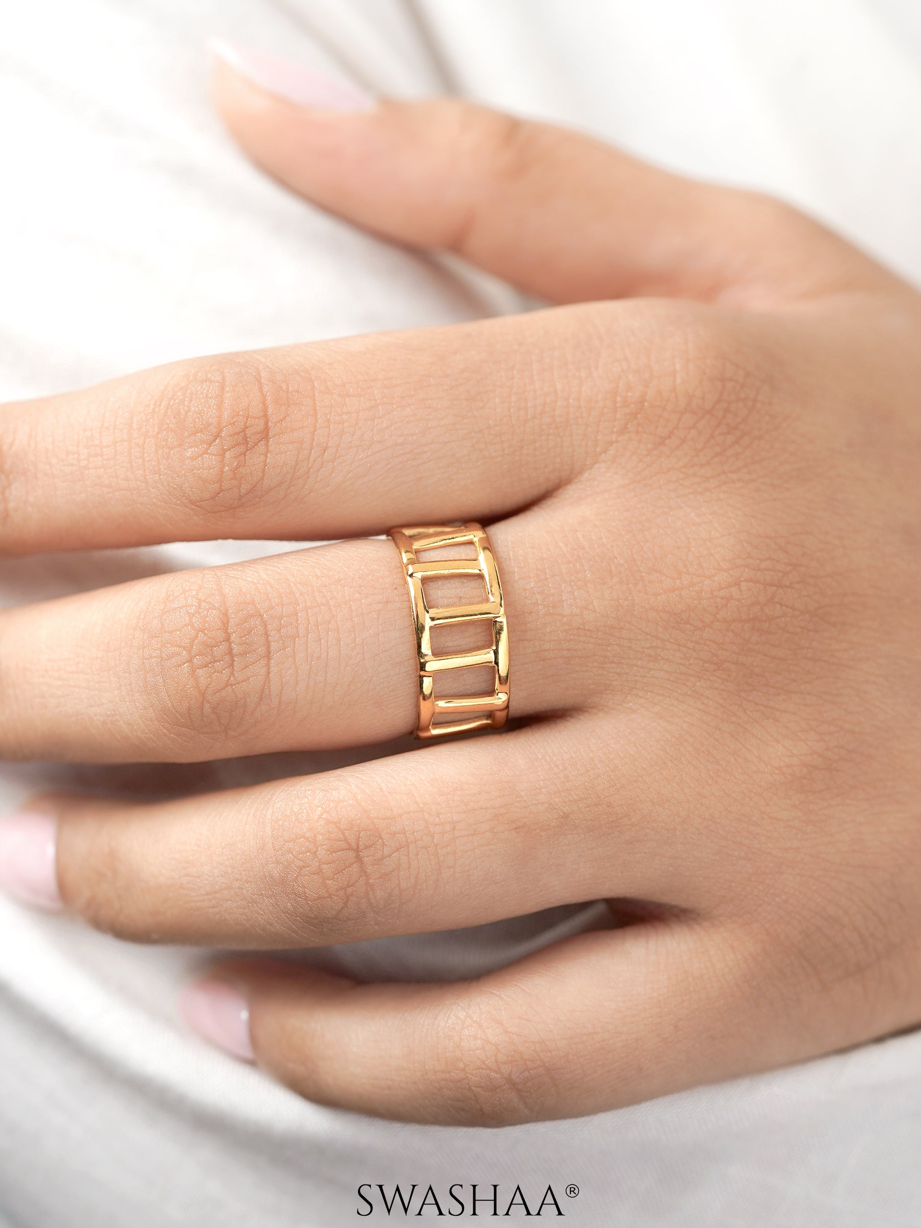 Kiya Horizontal Bars Hollow 18K Gold Plated Ring