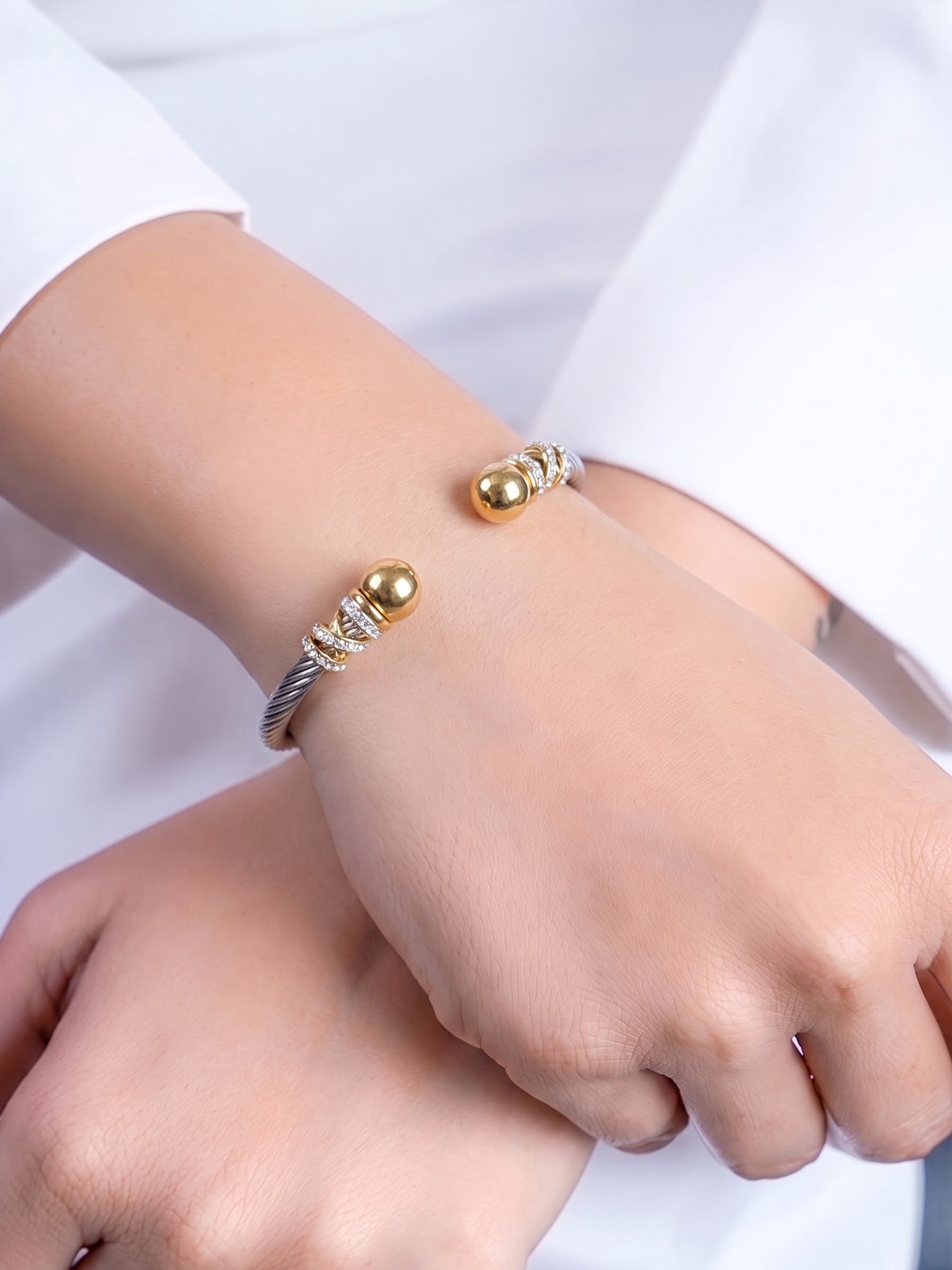 Kylin Diamond Silver - 18 Gold Plated Women's Wired Cuff Solid Bracelet