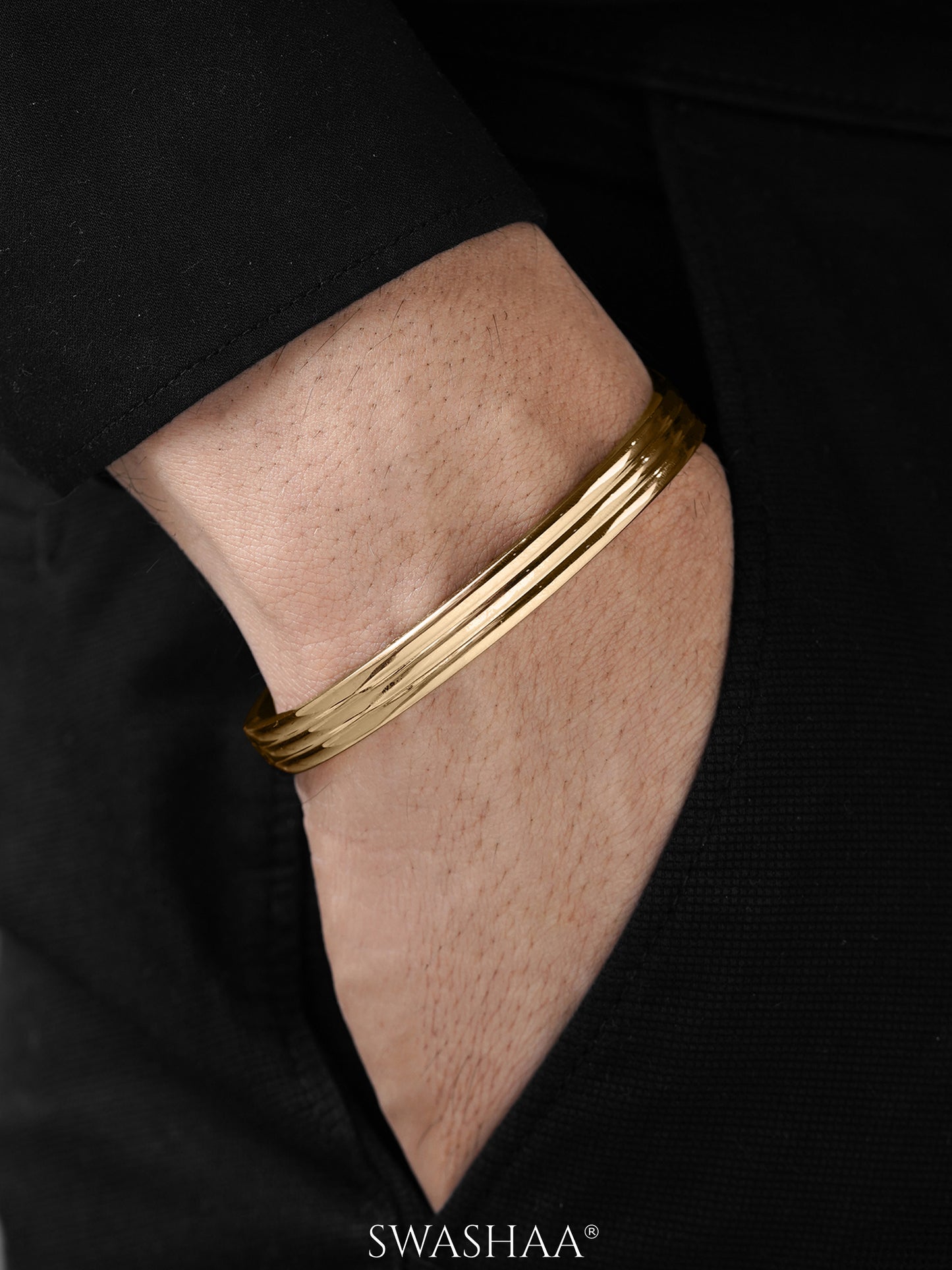 Leo Triple Ridge Glossy 18K Gold Plated Men's Kada