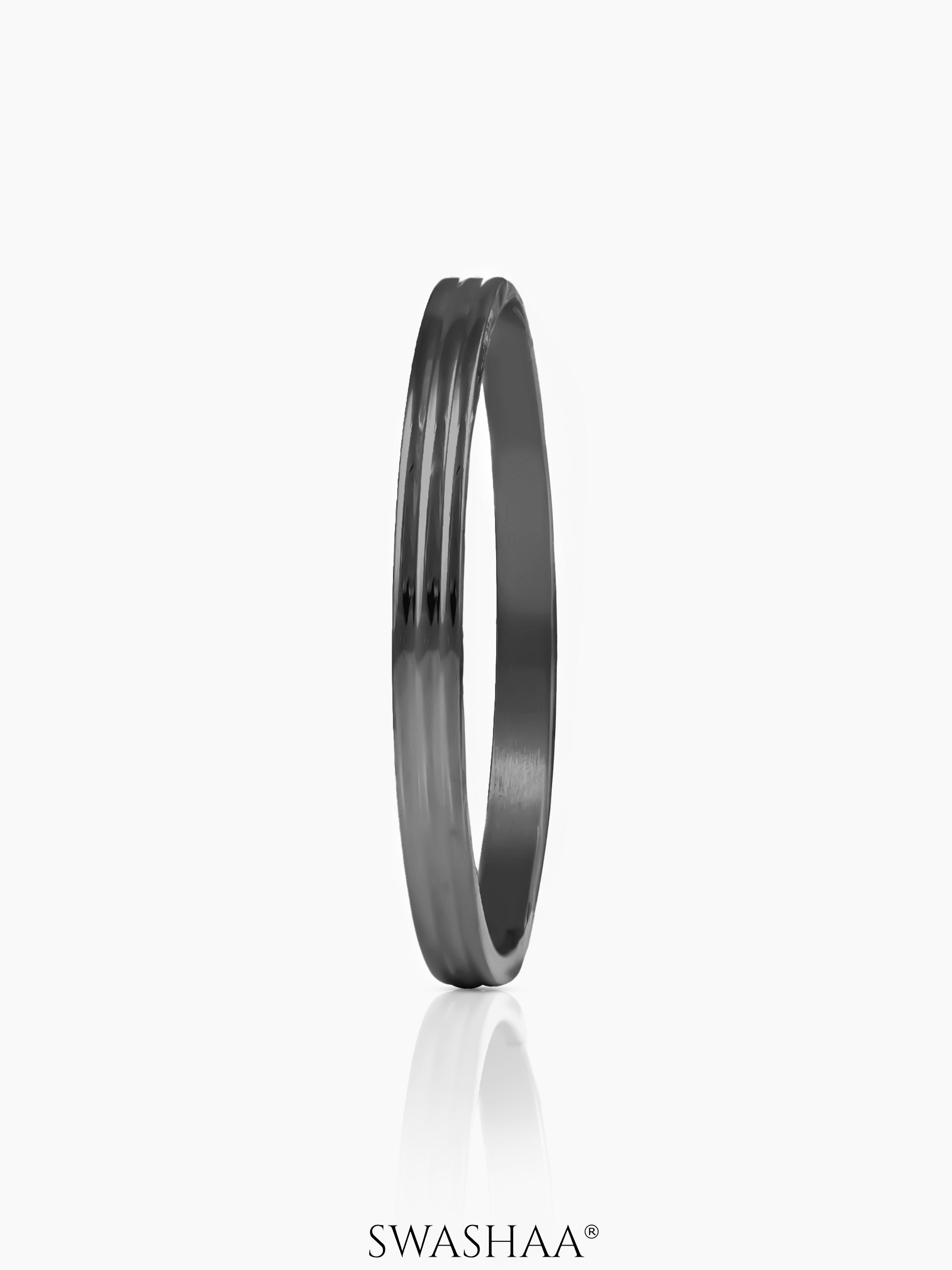 Swashaa Leo Women's Bracelet A Minimalist and Chic Piece of Jewelry