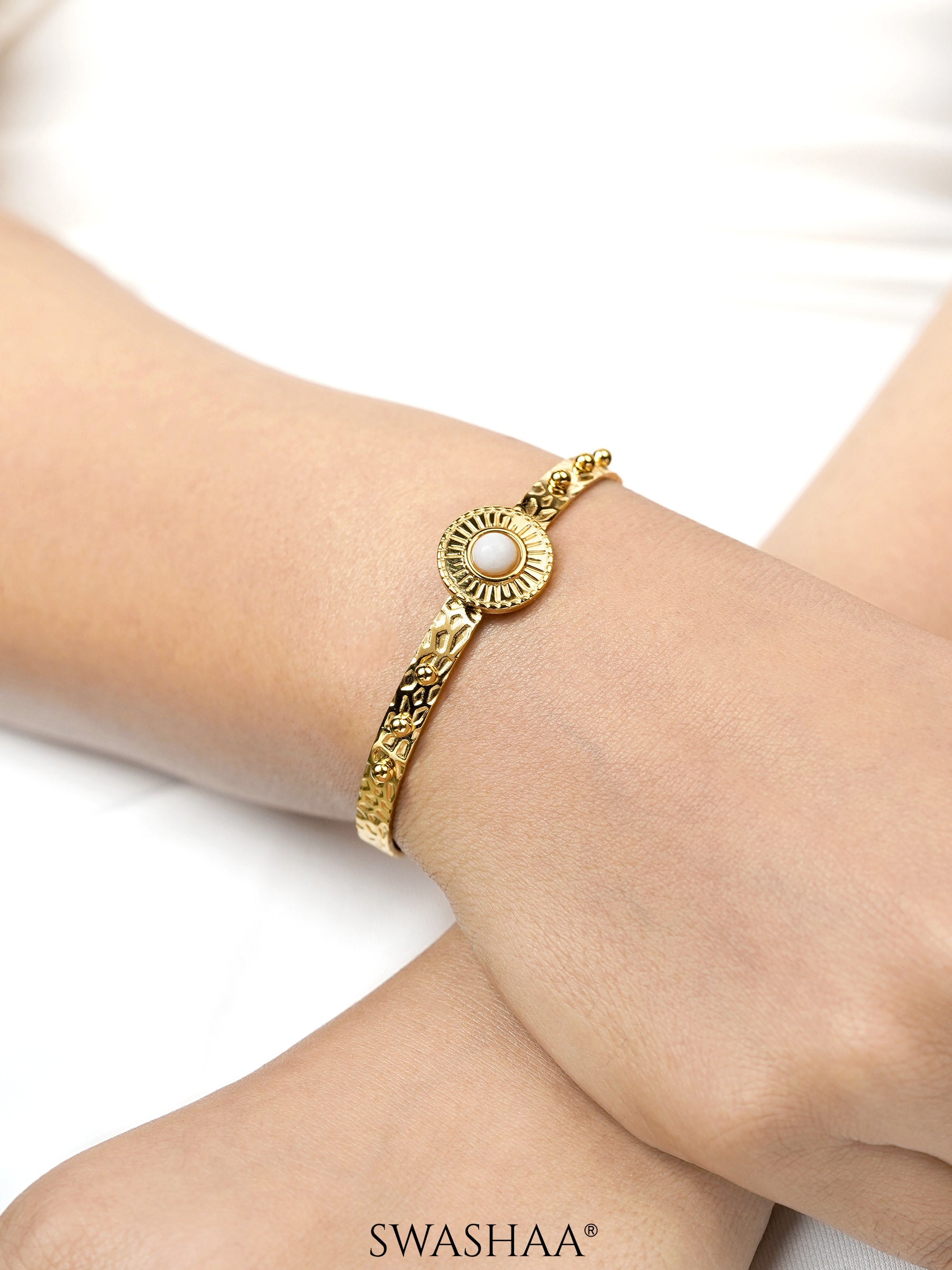 Manaha White Pearl 18K Gold Plated Cuff Bracelet