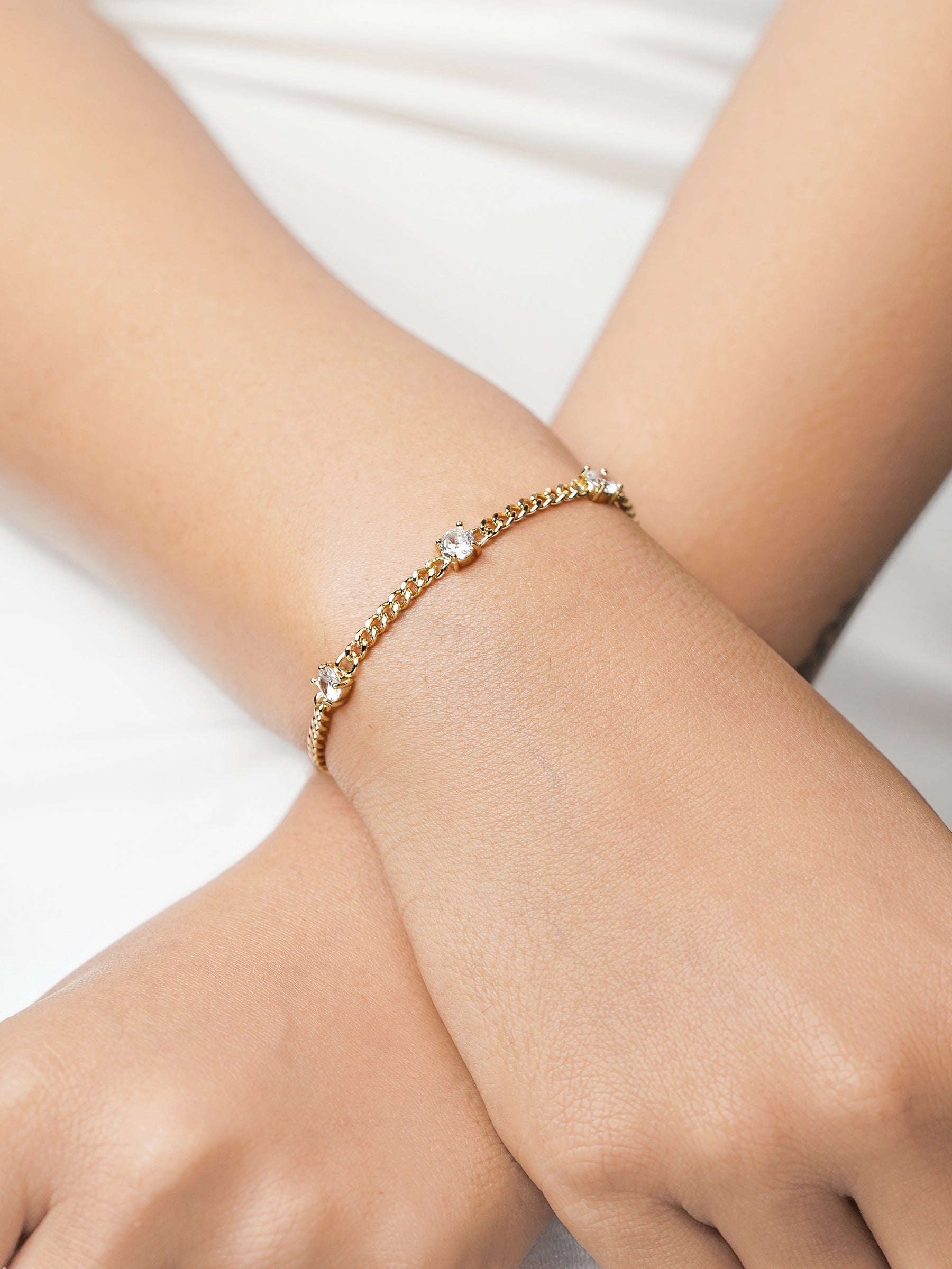 Margaret White Stone 18K Gold Plated Loose Chain Bracelet