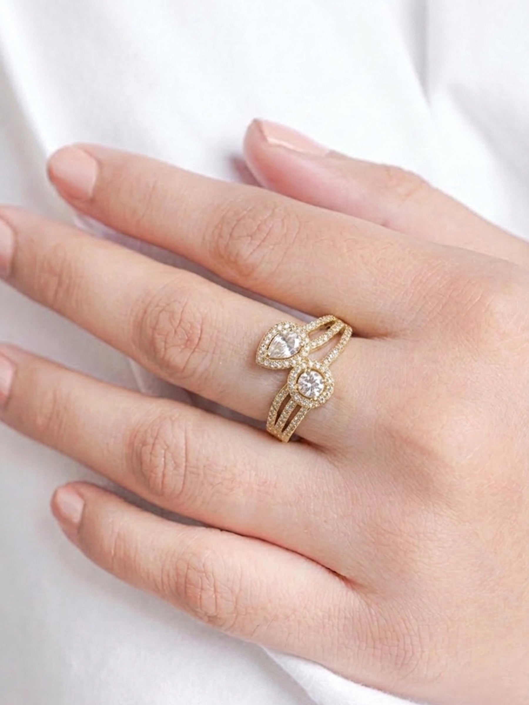 Norela Diamond Soltaire Pear Round - Cut Pave Line Halo Layered Crossover 18K Gold Plated Women's Ring