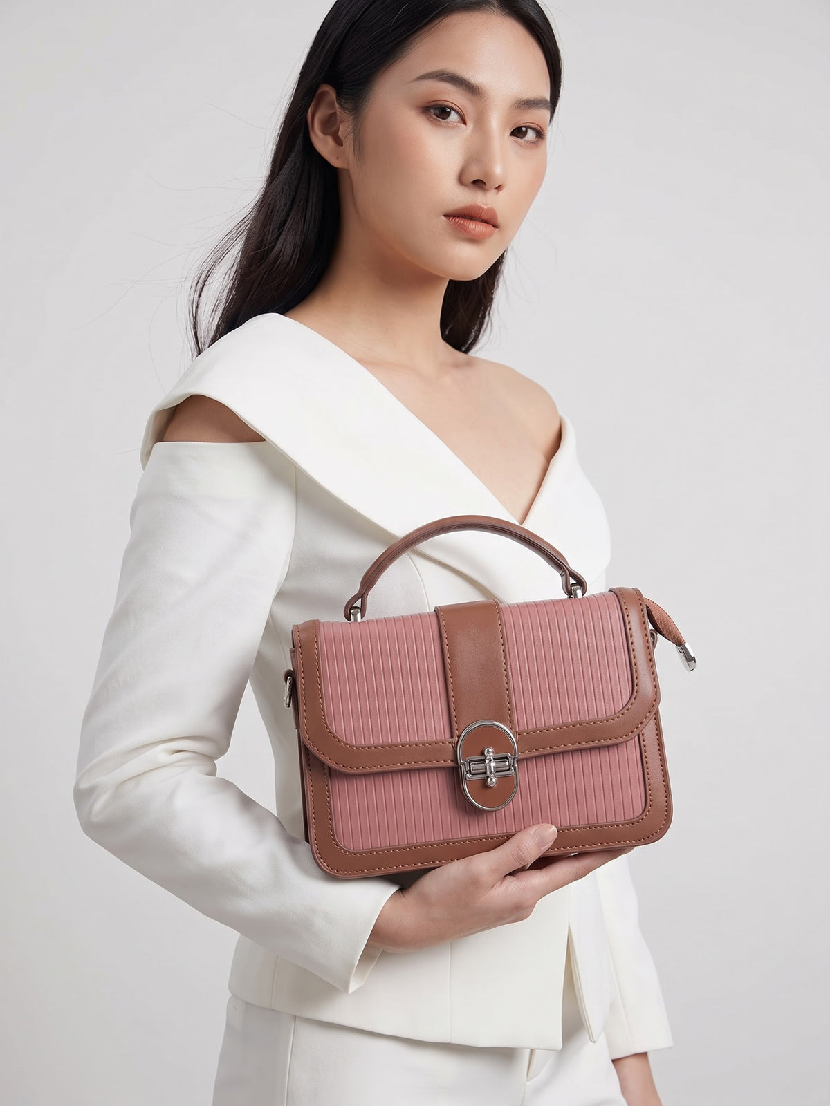 Olivia Peach Classic Mini Bag - Swashaa