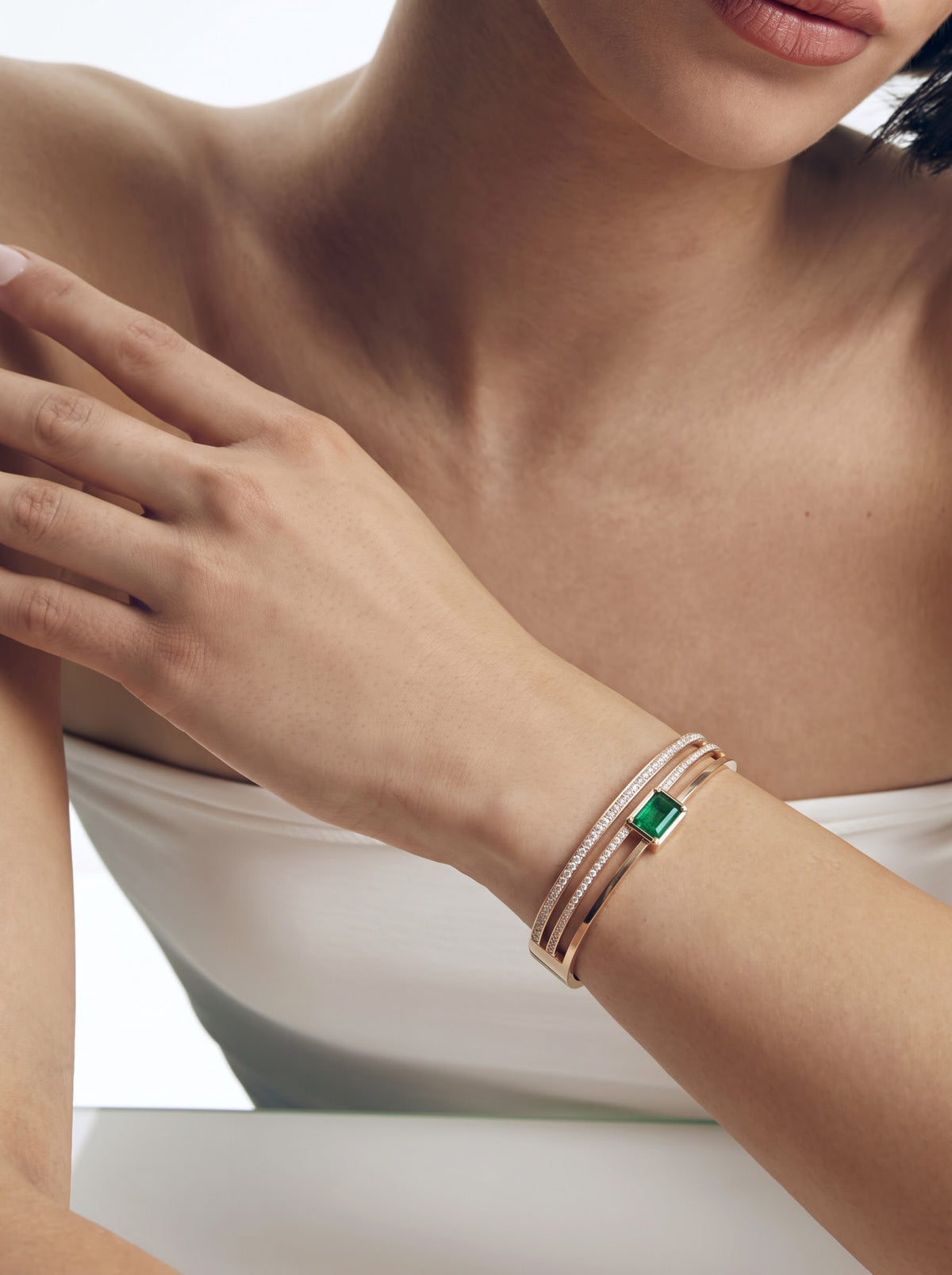Oralisa Emerald Green Stone Diamond Solitaire 18K Gold Plated Women's Solid Band Bracelet