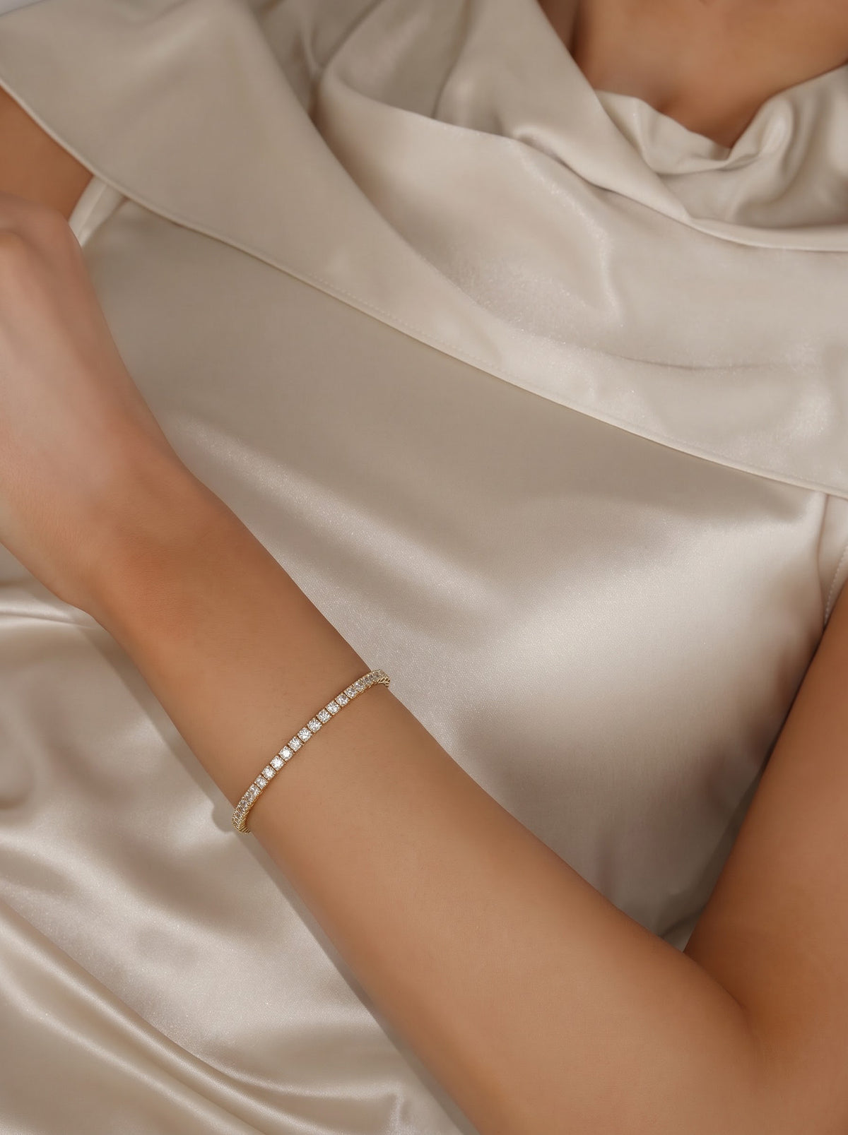 Otis 14K Gold Plated Women's Bracelet - Swashaa