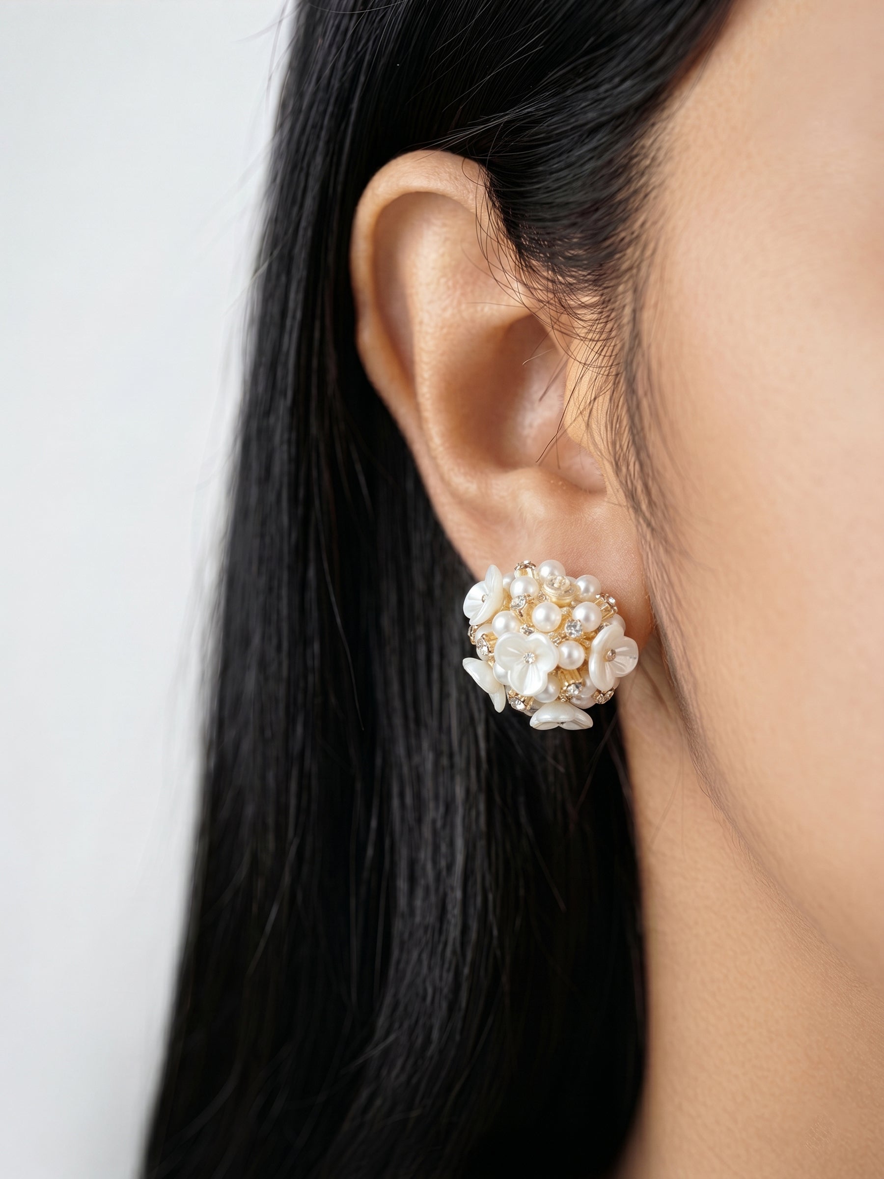 Popcorn Pearl Flower Floral Cluster Charm 18K Gold Plated Women's Stud Earrings