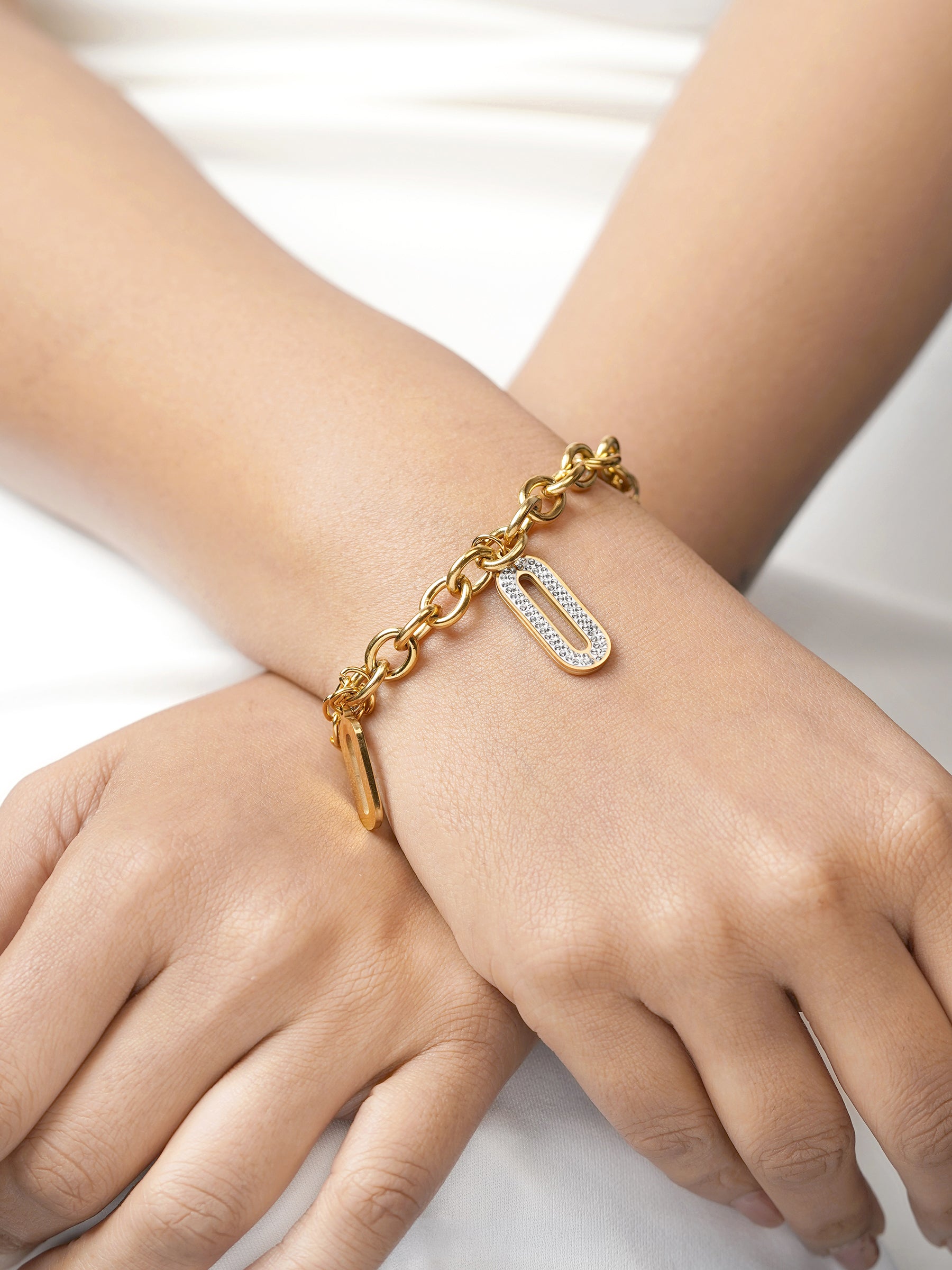Roha Link Oval Shaped Dangling Diamond Charms 18K Gold Plated Bracelet