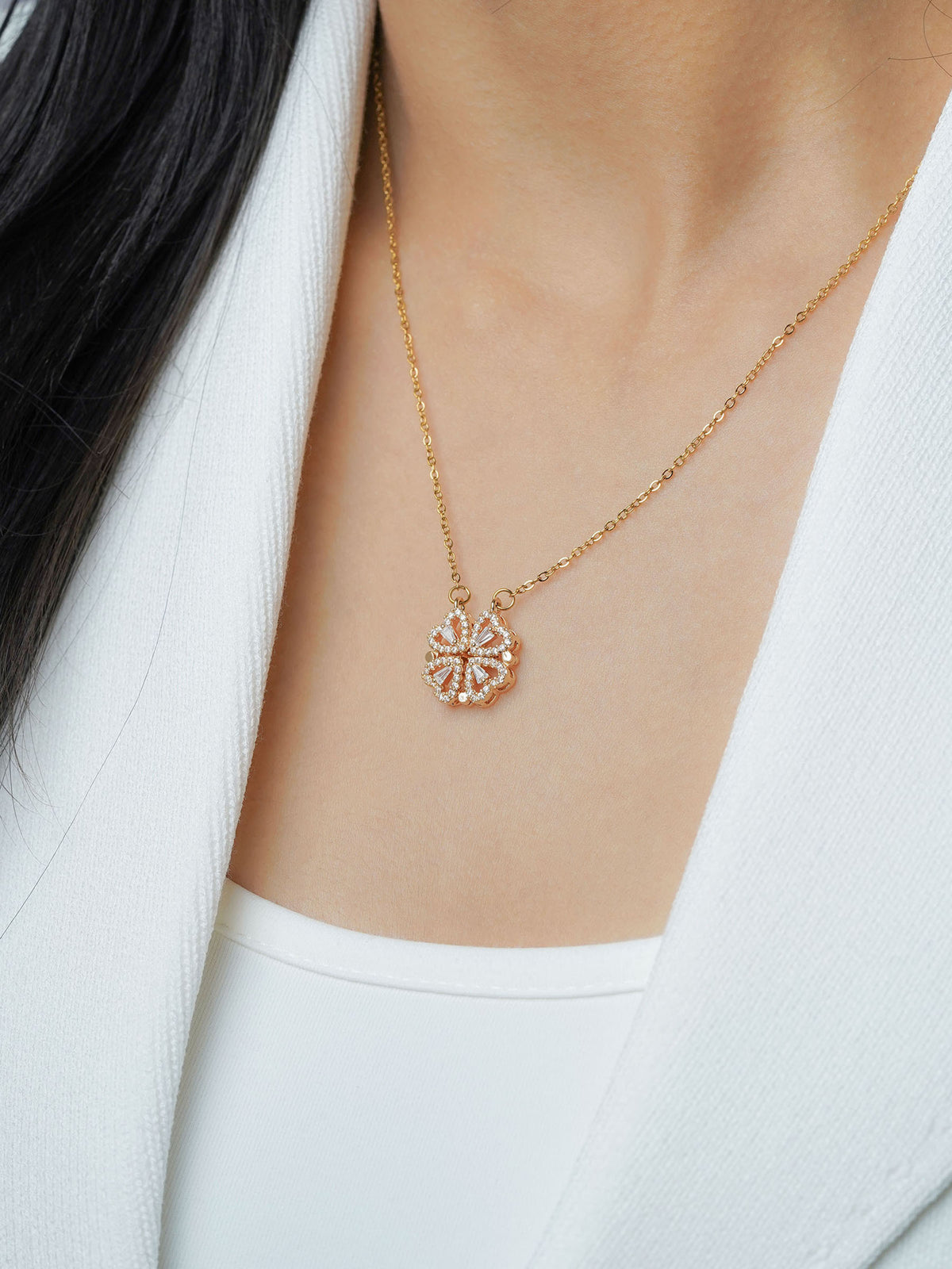 Shiny Leaf Flowe Clover Charm 18K Gold Plated Chain Pendant Necklace