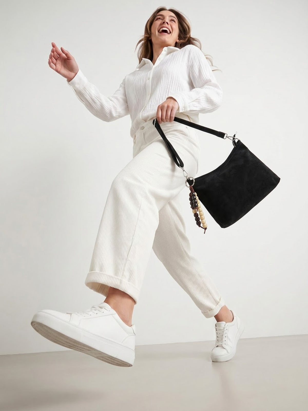 Sienna Black Sling Bag - Swashaa