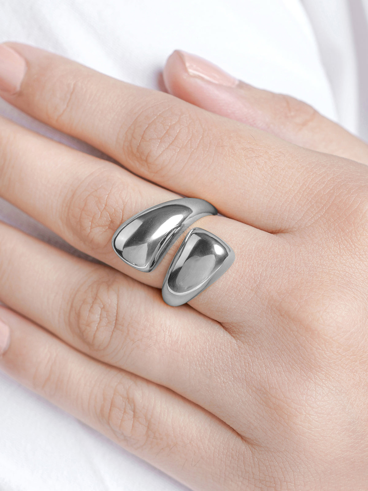 Siona Fluid Bold Curve Silver Ring