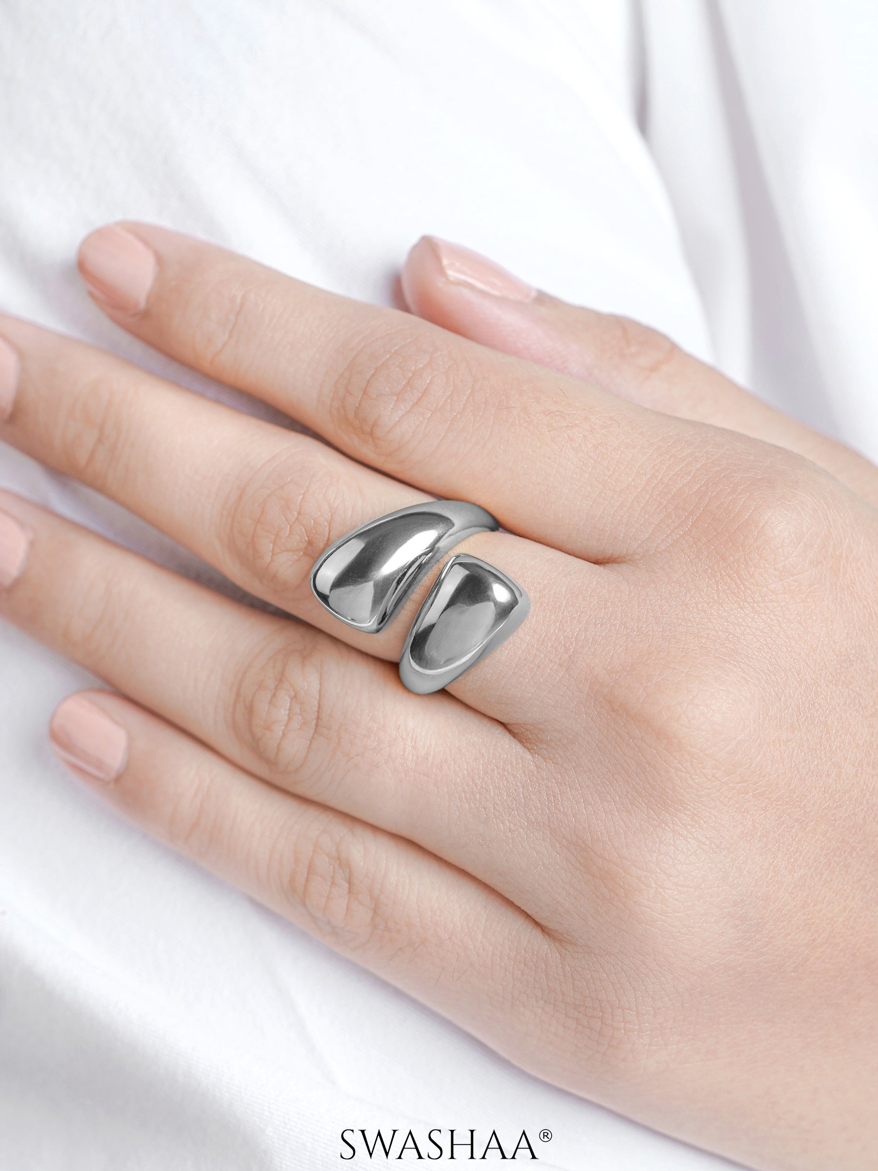 Siona Fluid Bold Curve Silver Ring