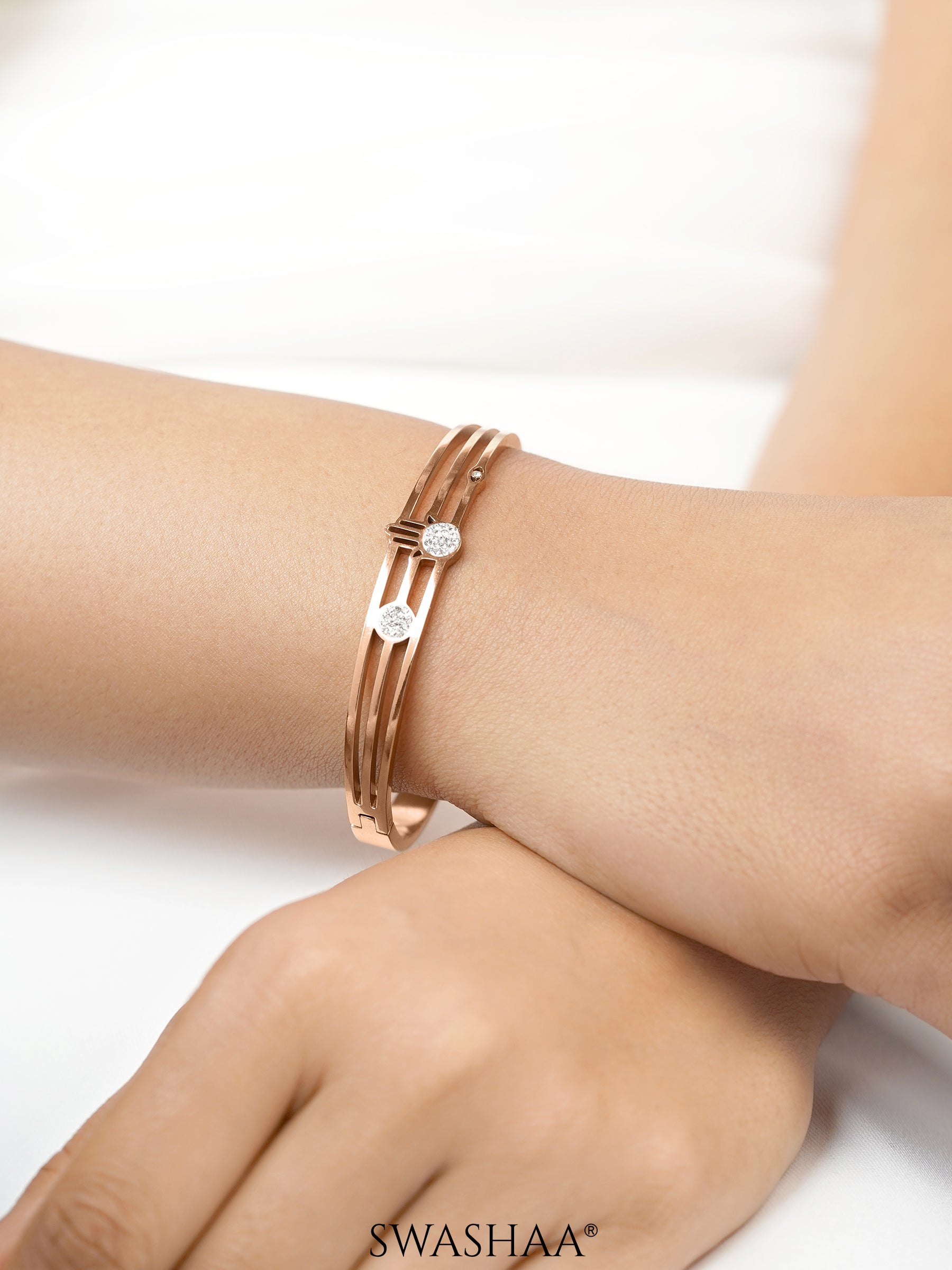 Tamara Hamsa Diamond Evil Eye Rosegold Plated Band Bracelet