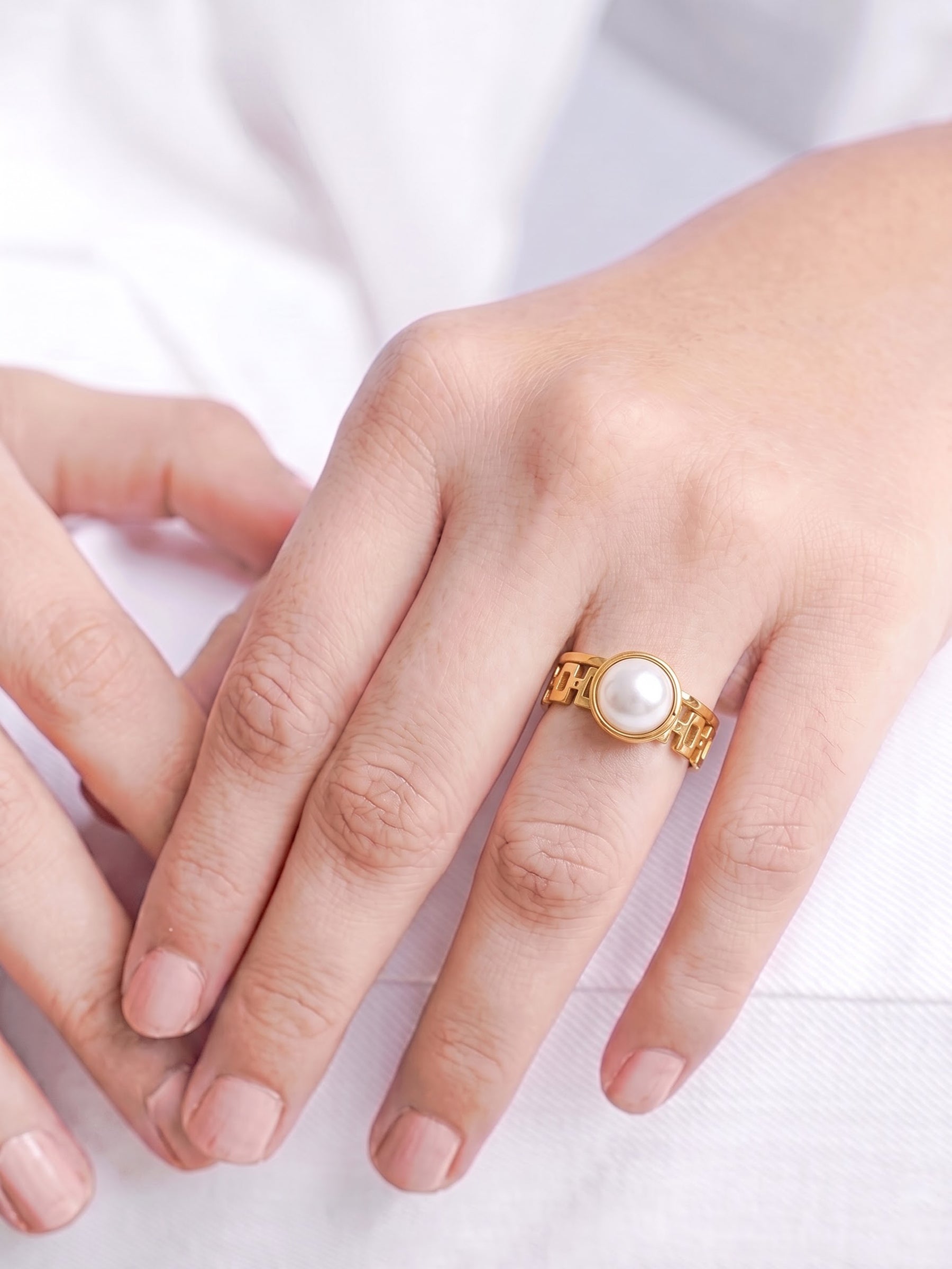 Valentina Pearl White - 18K Gold Plated Women's Ring