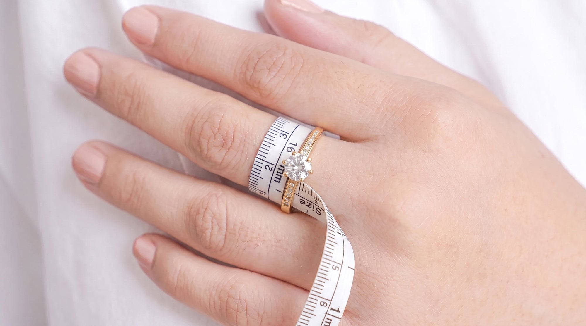 How to Measure Your Ring Size at Home: Step-by-Step | Swashaa