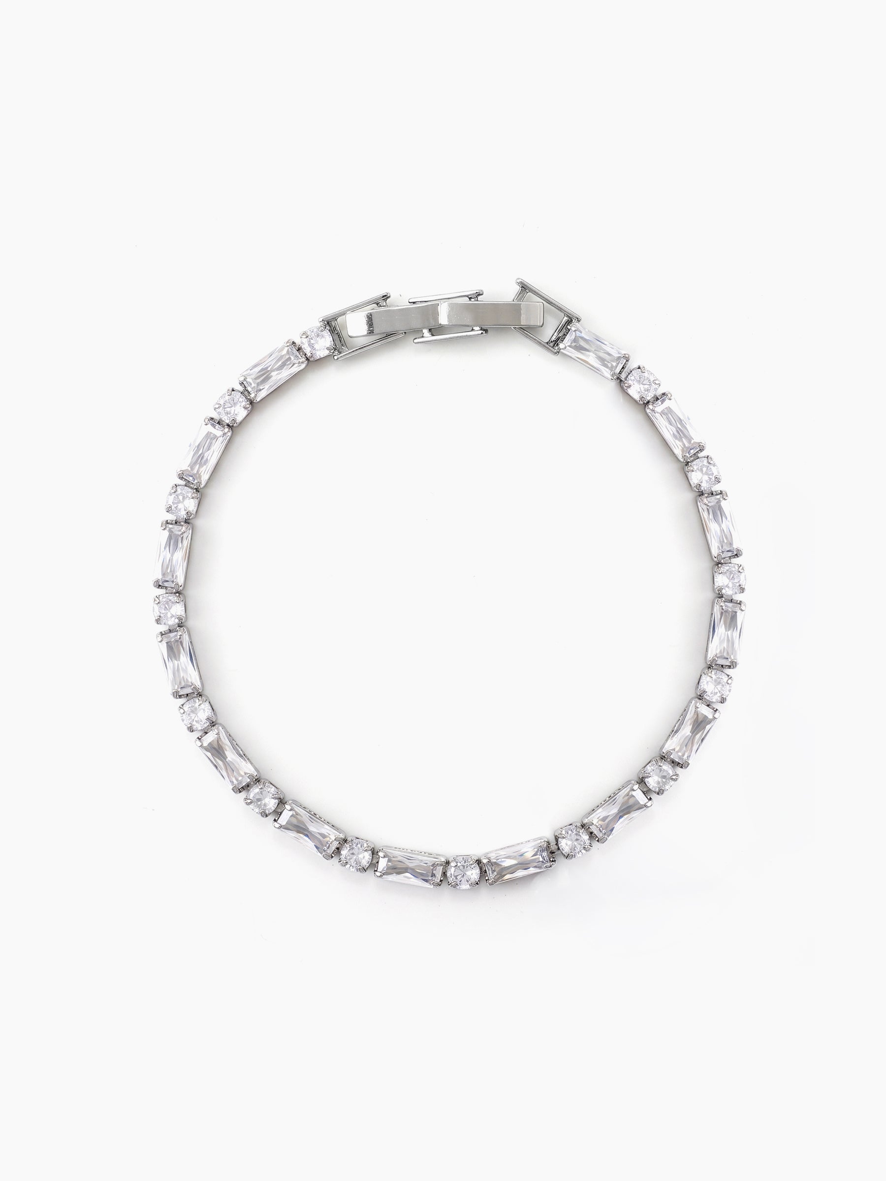 Aahir Diamond Solitaire Silver Rakhi