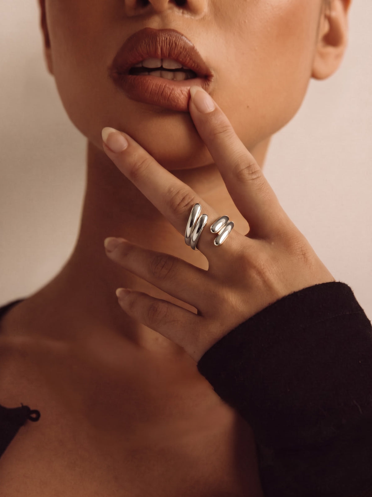 Aella Fluid Spiral Wrap Silver Ring
