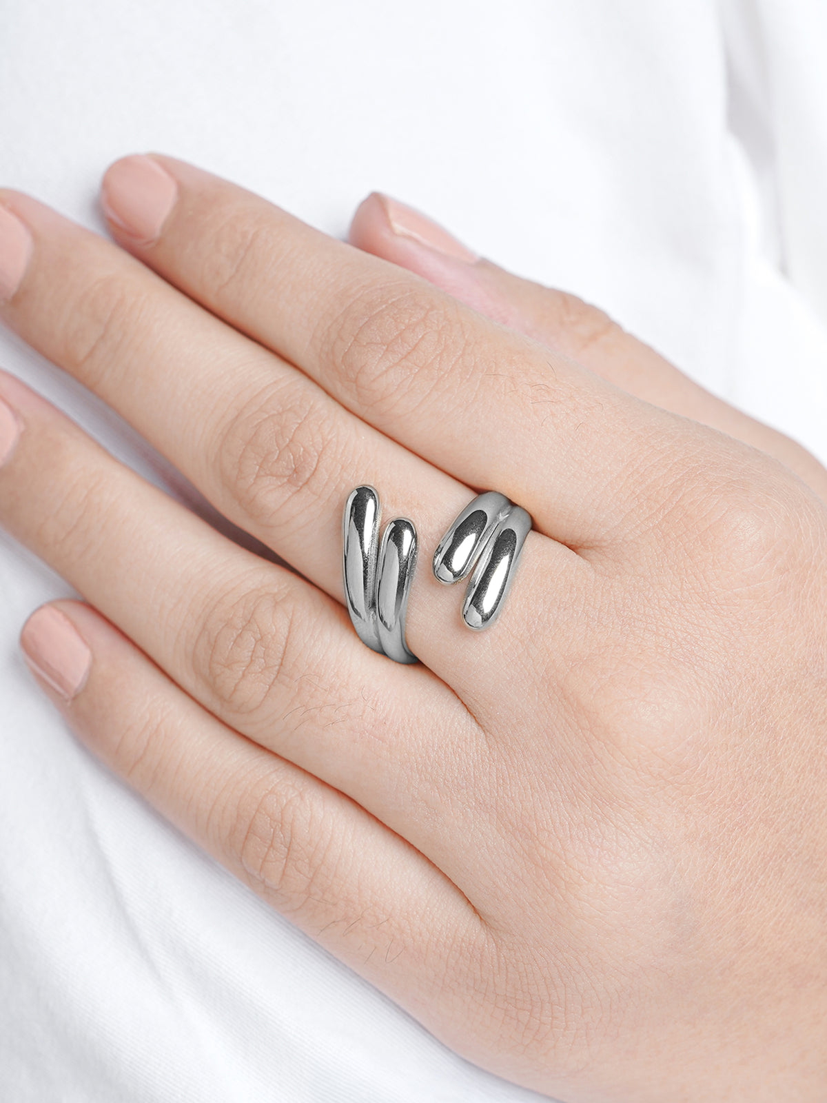 Aella Fluid Spiral Wrap Silver Ring