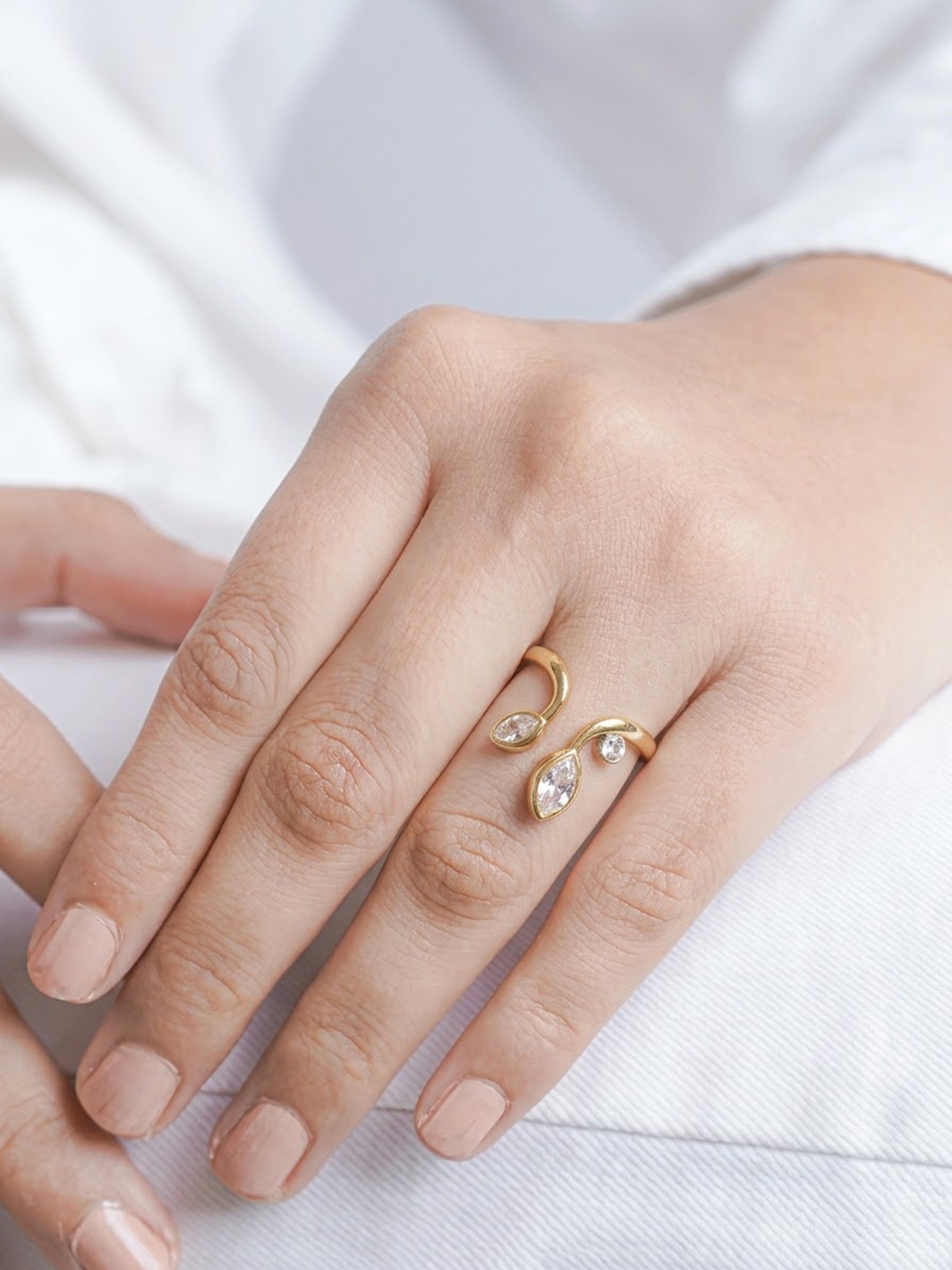 Amelora Solitaire Diamond 18K Gold Plated Women's Ring