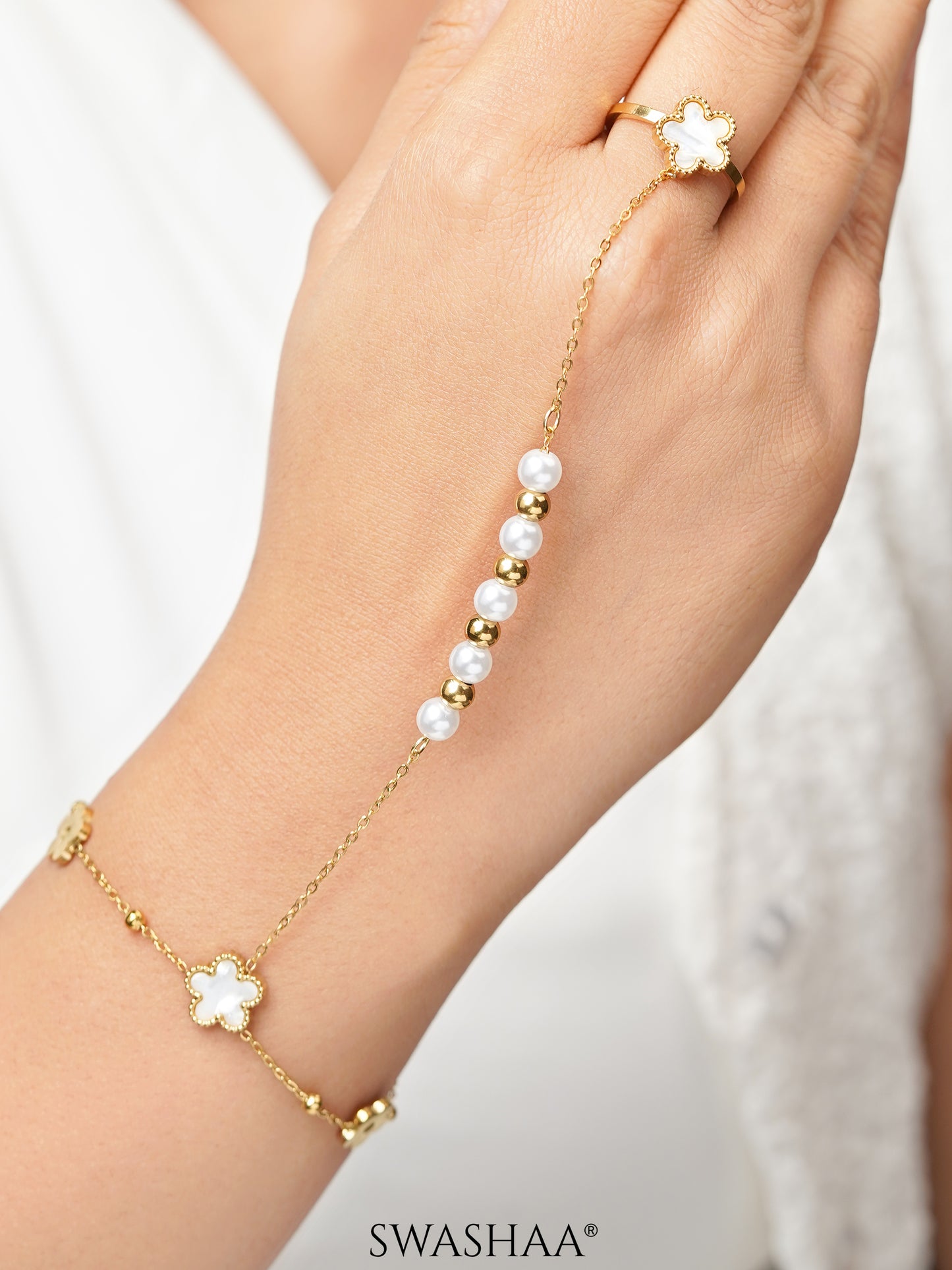 Anvika White Enamel Flower Charm Pearl Gold Beads 18K Gold Plated Ring Bracelet